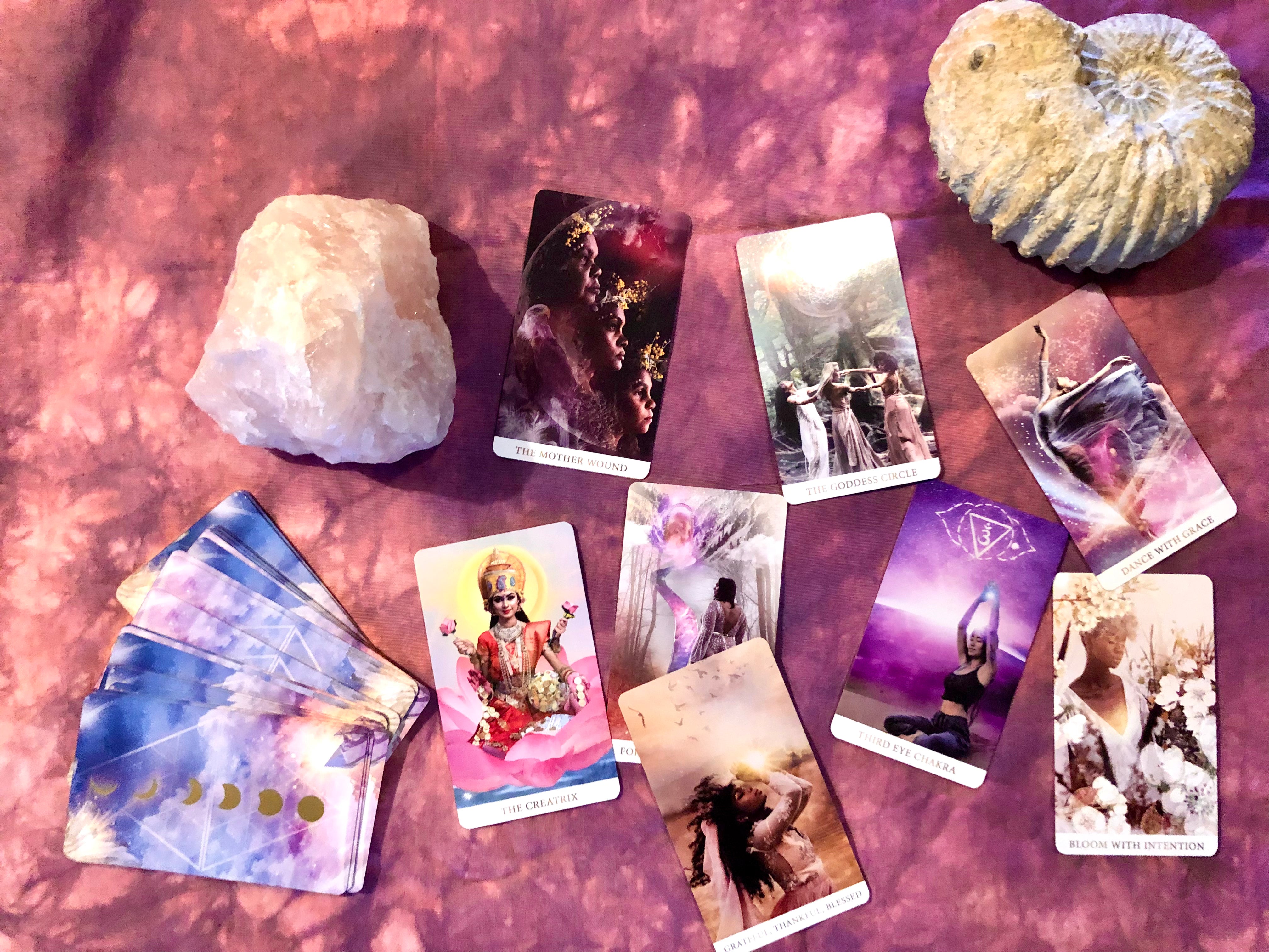 Spirit Mamas OrakelKort Orakel Kort Tarotkort Tarot Kort Månesøster Krystaller Månesøstre Månesøstrene