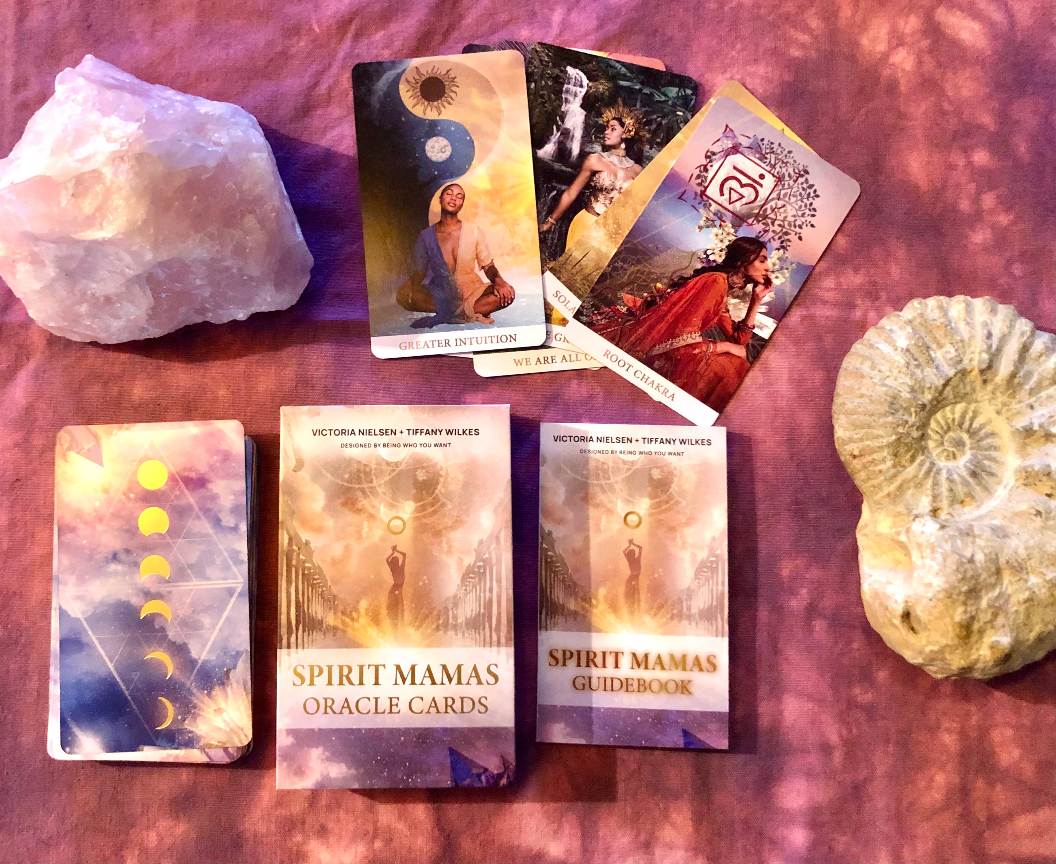 Spirit Mamas OrakelKort Orakel Kort Tarotkort Tarot Kort Månesøster Krystaller Månesøstre Månesøstrene