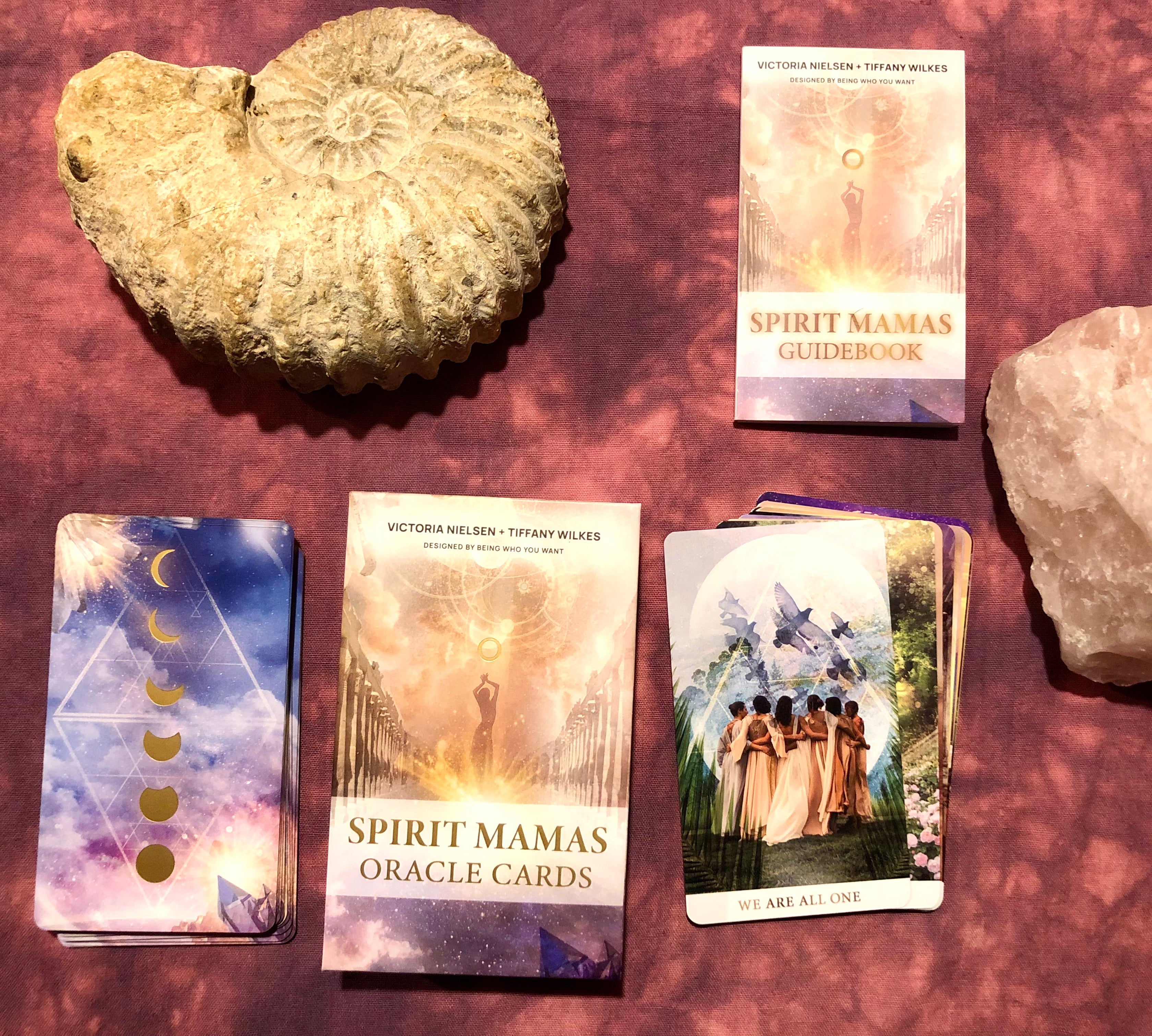 Spirit Mamas OrakelKort Orakel Kort Tarotkort Tarot Kort Månesøster Krystaller Månesøstre Månesøstrene