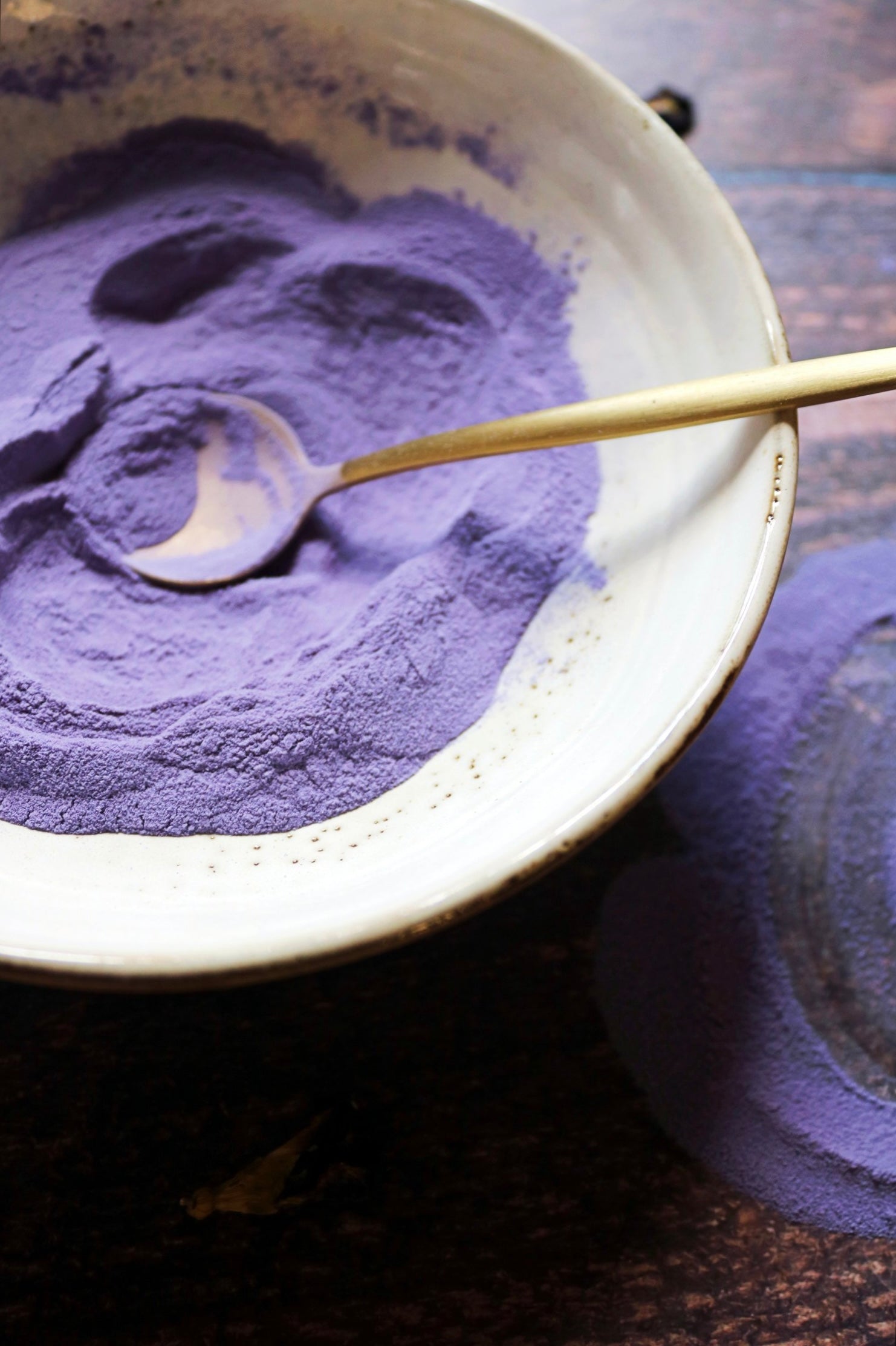 BLUE VELVET LATTE - BLUE BUTTERFLY PEA BLEND fra Ayamani - 30 gram