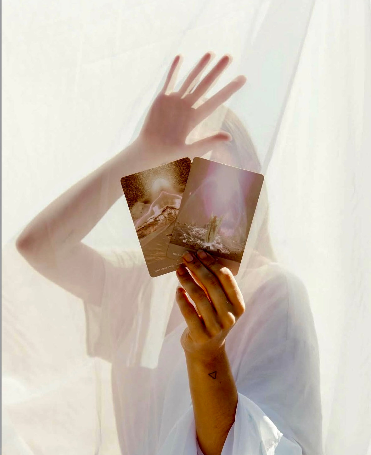 The Dreamgate Oracle: A Self-Reflective Deck and Guidebook - Træd gennem døren til dine drømme og ind i din indre visdom