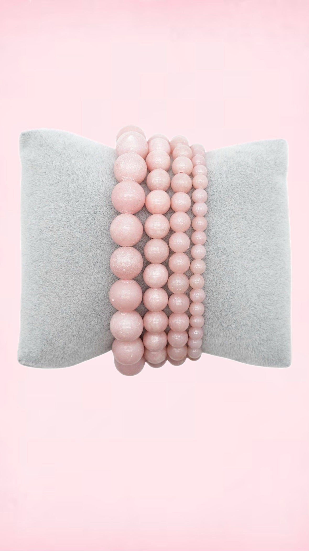 Pink Opal Armbånd  ☾ Følelsesmæssig forståelse, Kærlighed, relationer, Åndelig opvågning, formål, Sindsro, Uselviskhed, healing,Trauma lindring, Mestring af frygt, Angstlindring, Visdom, Søvn (4 mm.)