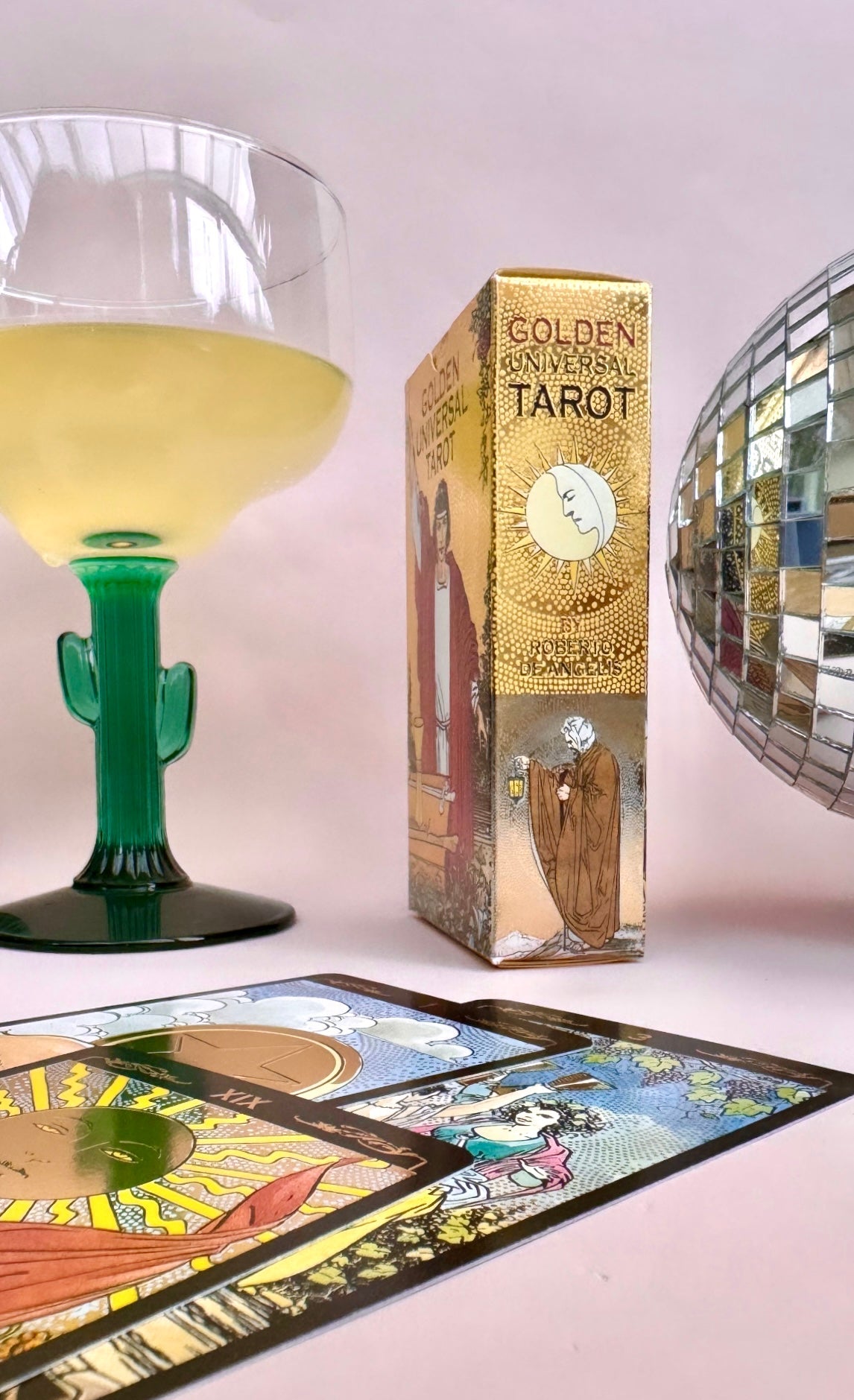 Golden Universal Tarot ✵ Klassiske Tarotkort Med Det Fineste Guldskær