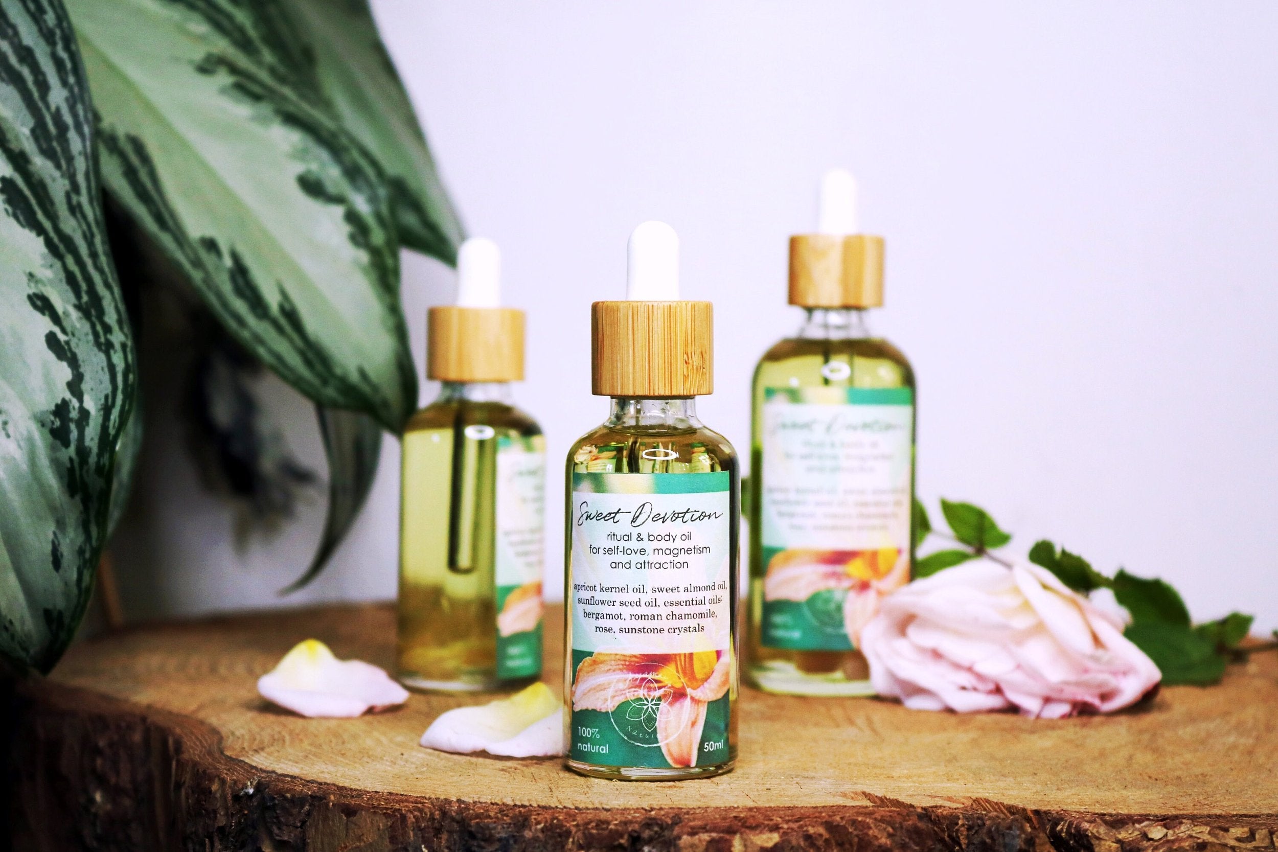 SWEET DEVOTION OIL 100 ml - fra Ayamani - En blød påkaldelse af varme, tillid og hjertecentreret klarhed