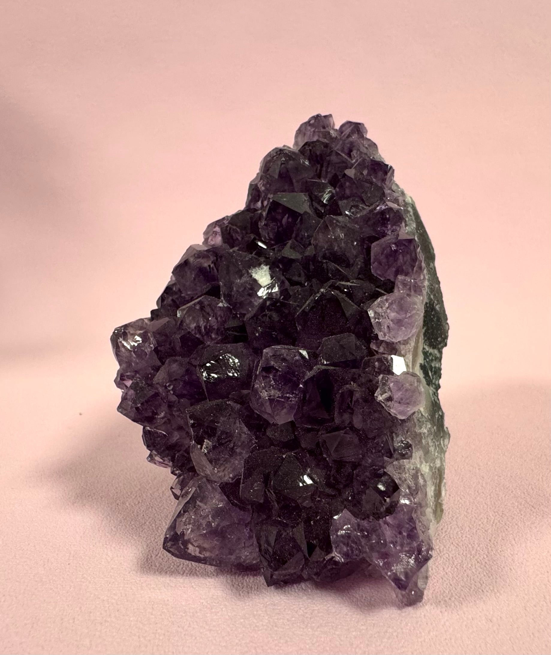 Ametyst rå klynge - RO, HEALING & SELVKÆRLIGHED 362 gram