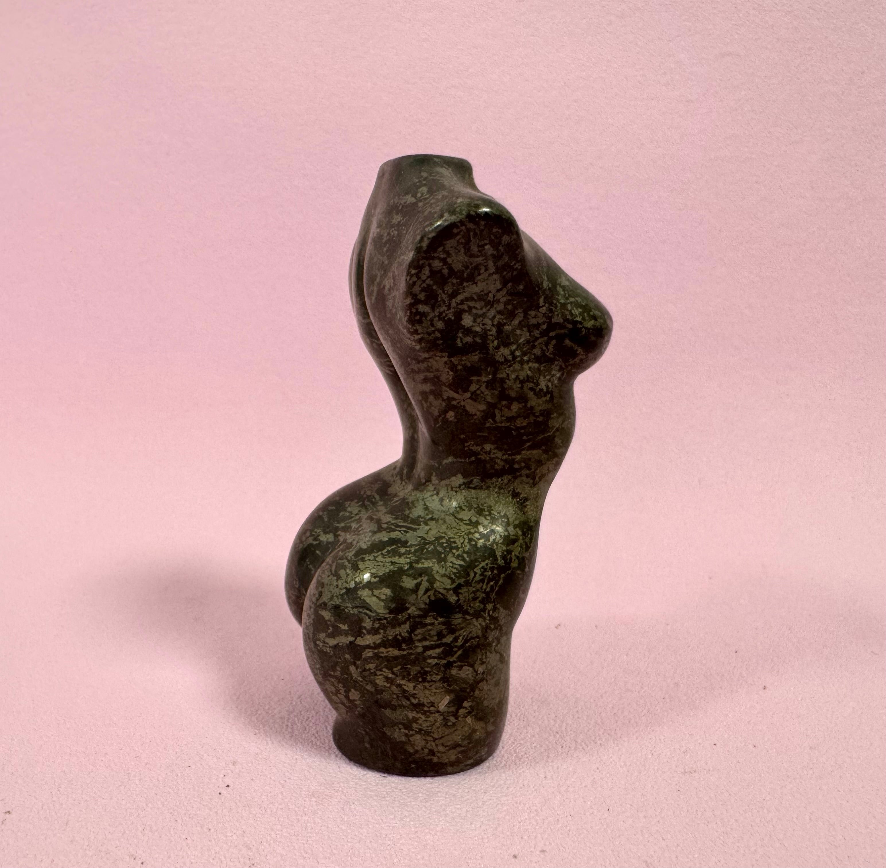 Kvinde krop i Pyrit ☾ FRUGTBARHED, VELSTAND & SUCCES ☾ 7,4 cm
