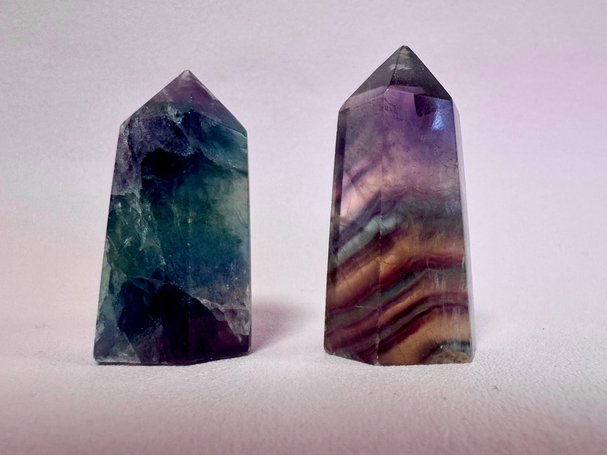 Regnbue Fluorit Tårn ☾ Koncentration, Grounding & Balance ☾