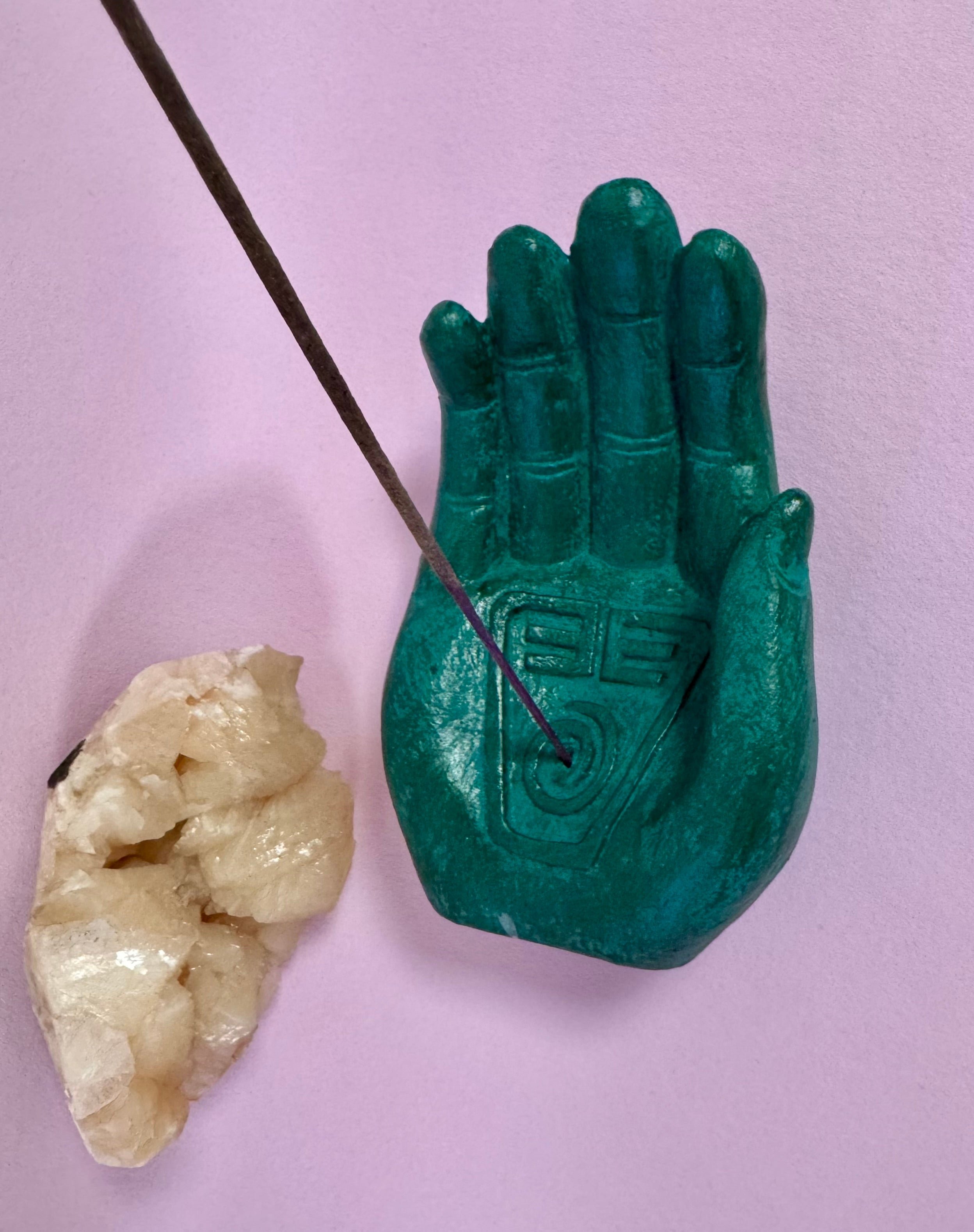 Hånd - Røgelsesholder “Mother Earth Protection” | Stentøj | Beskyttelse (Grøn)