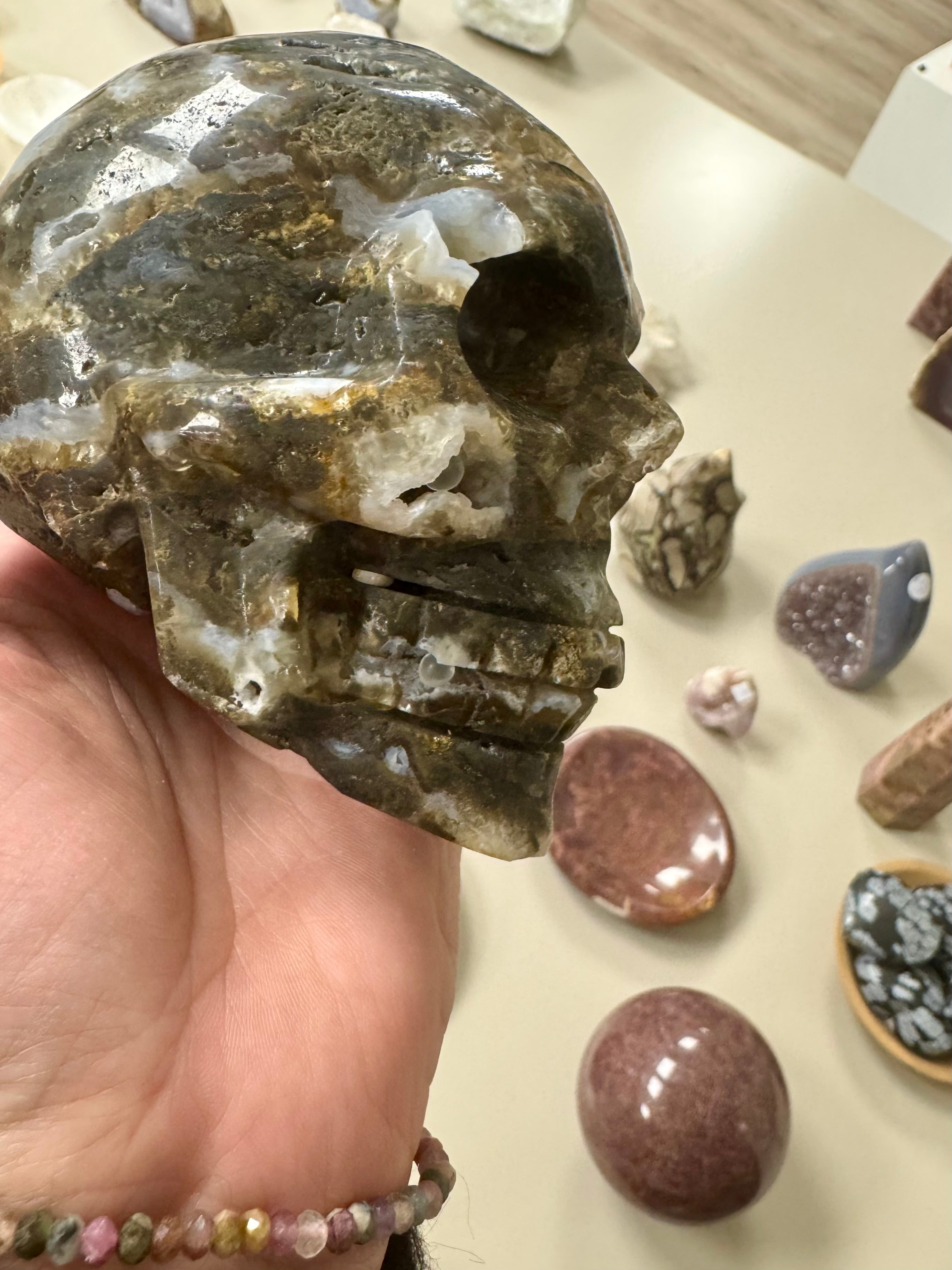 XXL Druzy Fluorit Kranie – #3 (926 g)