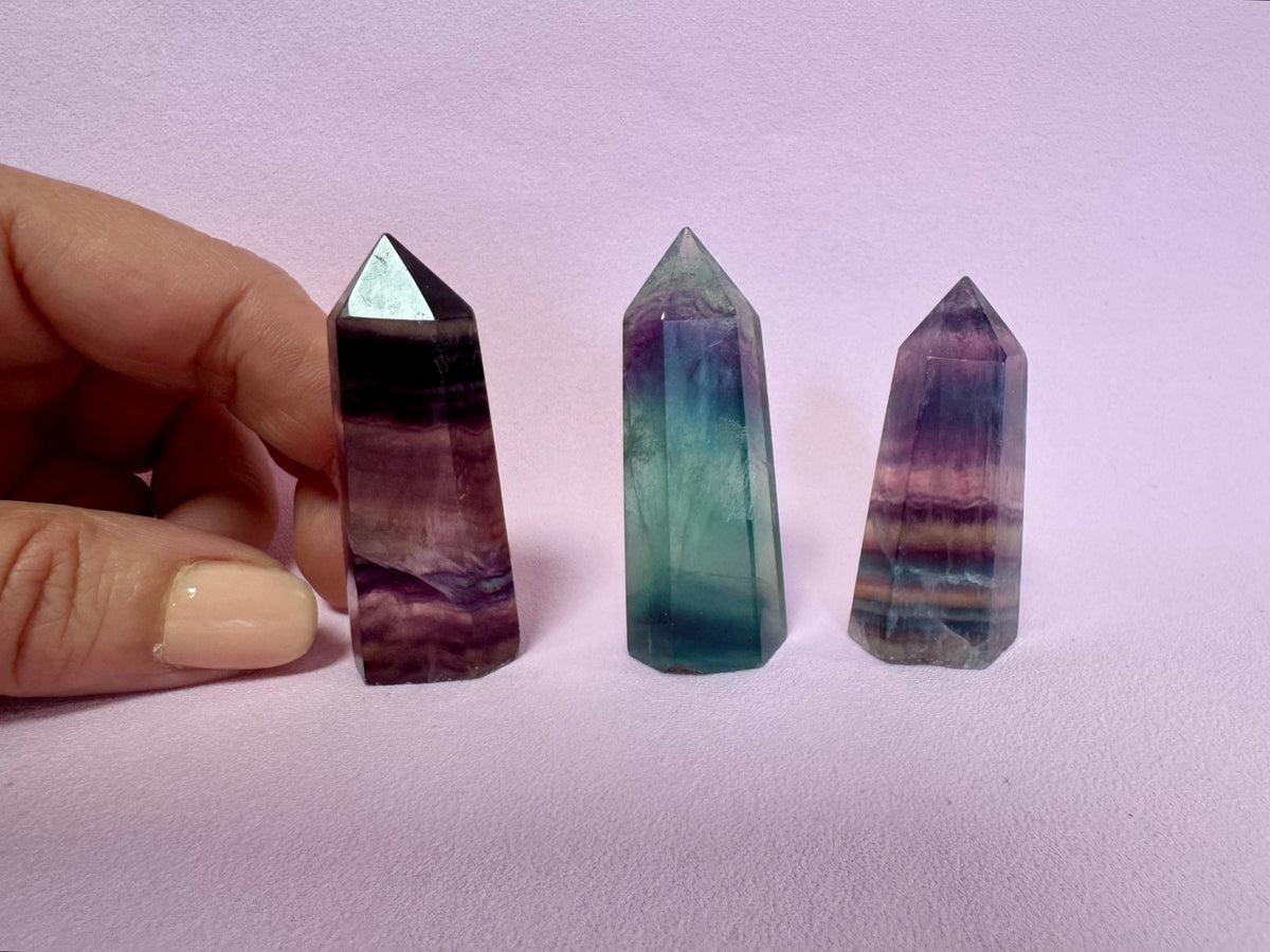 Regnbue Fluorit Tårn ☾ Koncentration, Grounding & Balance ☾