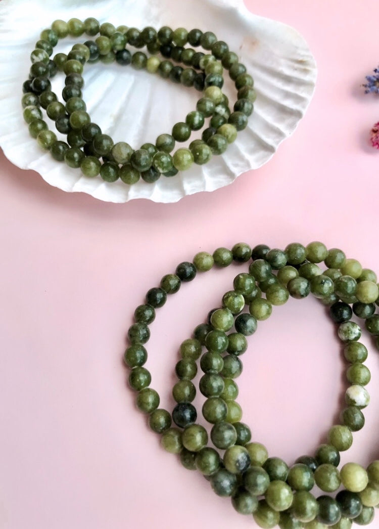 Månesøster Krystaller Grøn Jade Armbånd selvstændighed, mod, visdom & accept 6mm