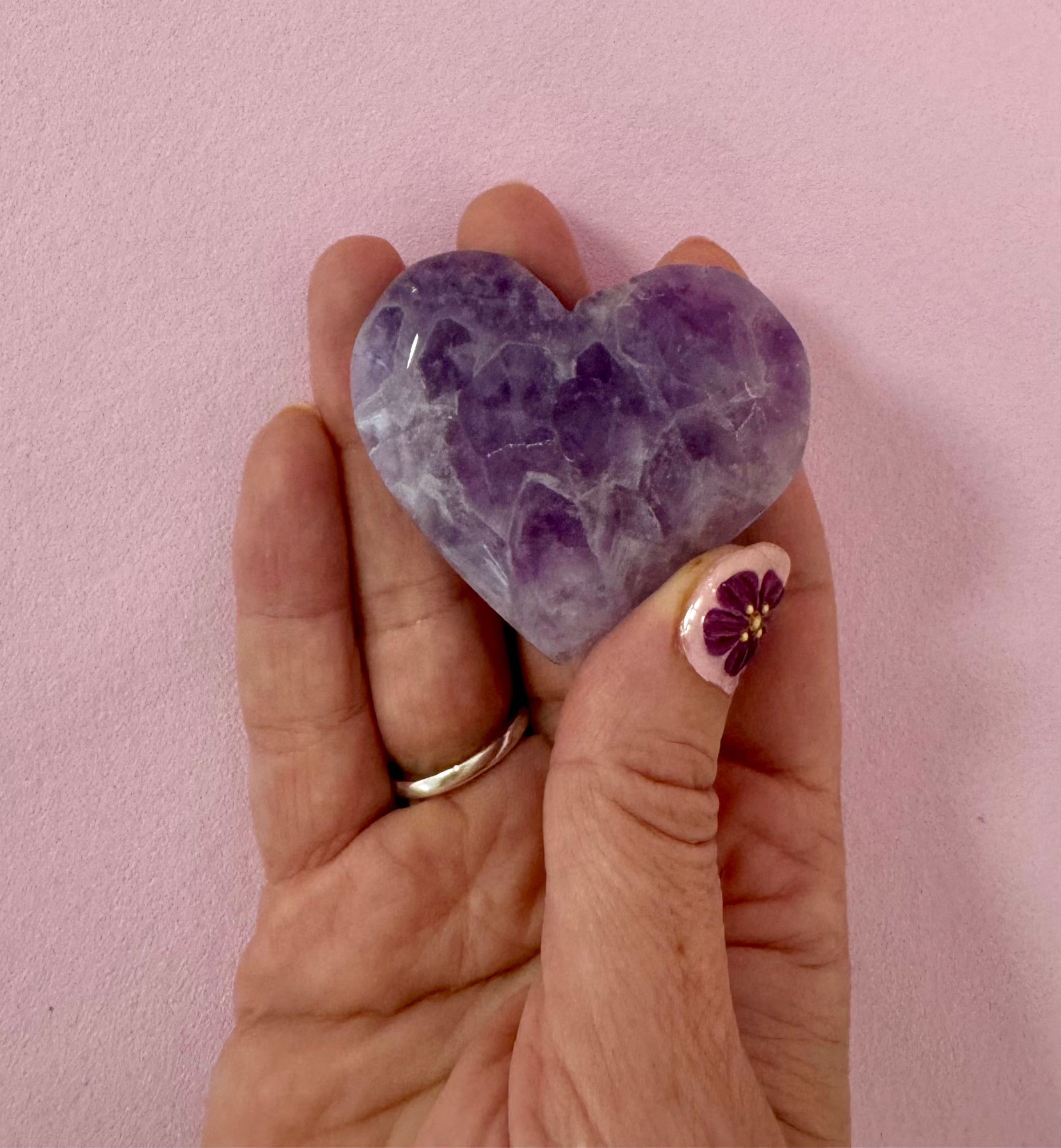 Ametyst hjerte - RO, HEALING & SELVKÆRLIGHED  - 5,5 cm