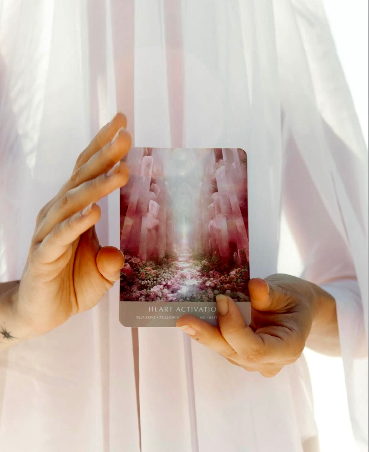 The Dreamgate Oracle: A Self-Reflective Deck and Guidebook - Træd gennem døren til dine drømme og ind i din indre visdom