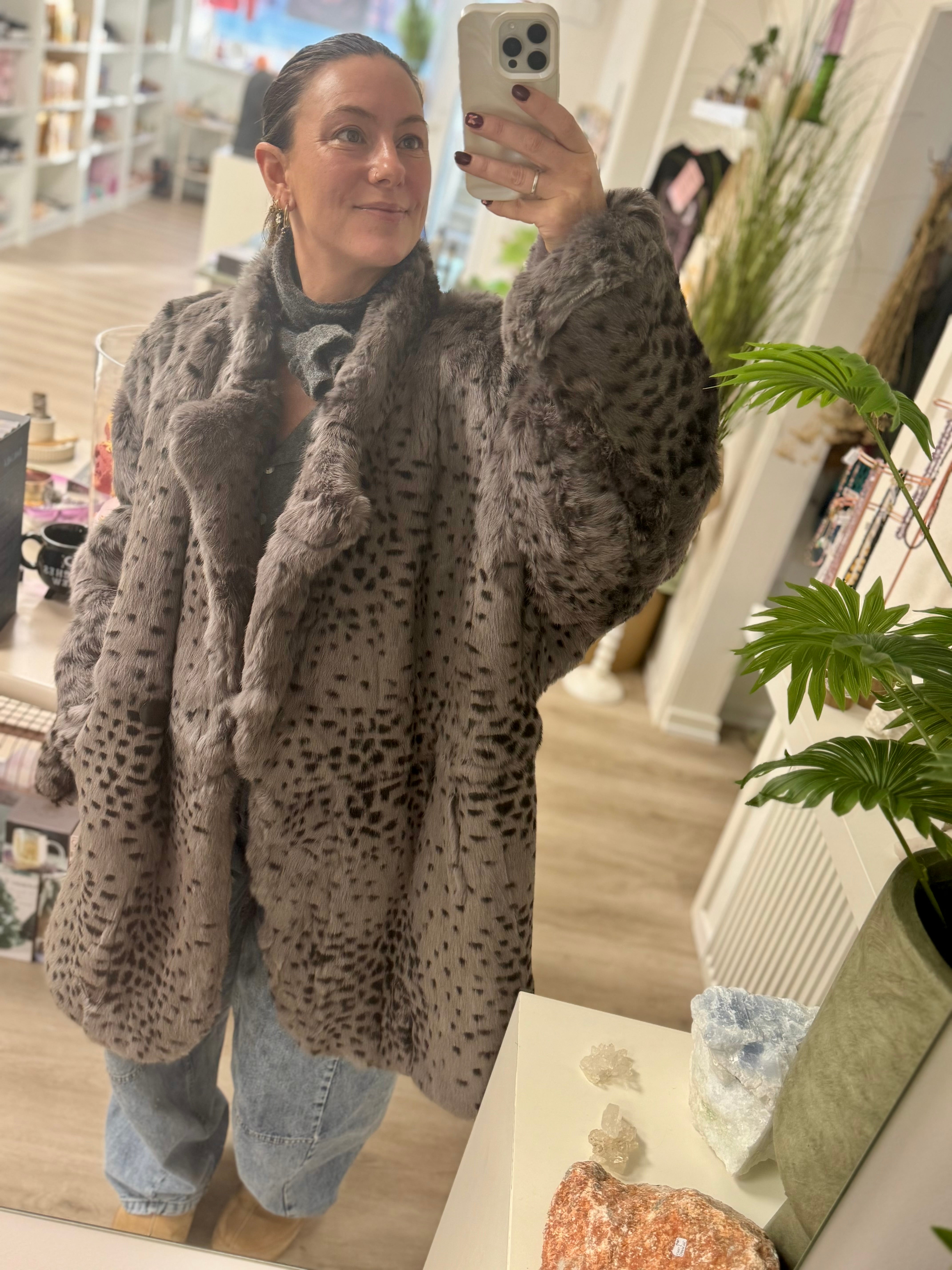 Pre-loved pels frakke str. 40