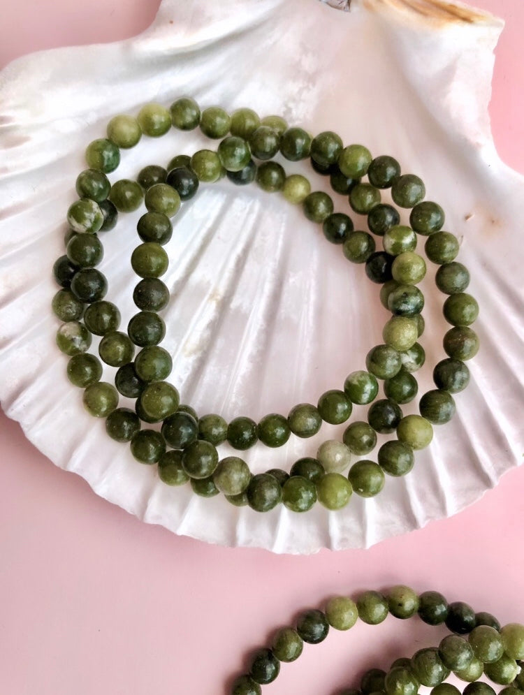 Månesøster Krystaller Grøn Jade Armbånd selvstændighed, mod, visdom & accept 6mm