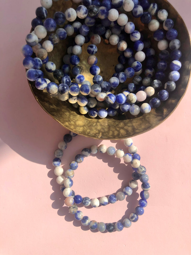 Sodalit Armbånd  ☾ Bevidstheds Udvidelse, ro, tillid & accept ☾ (6mm)
