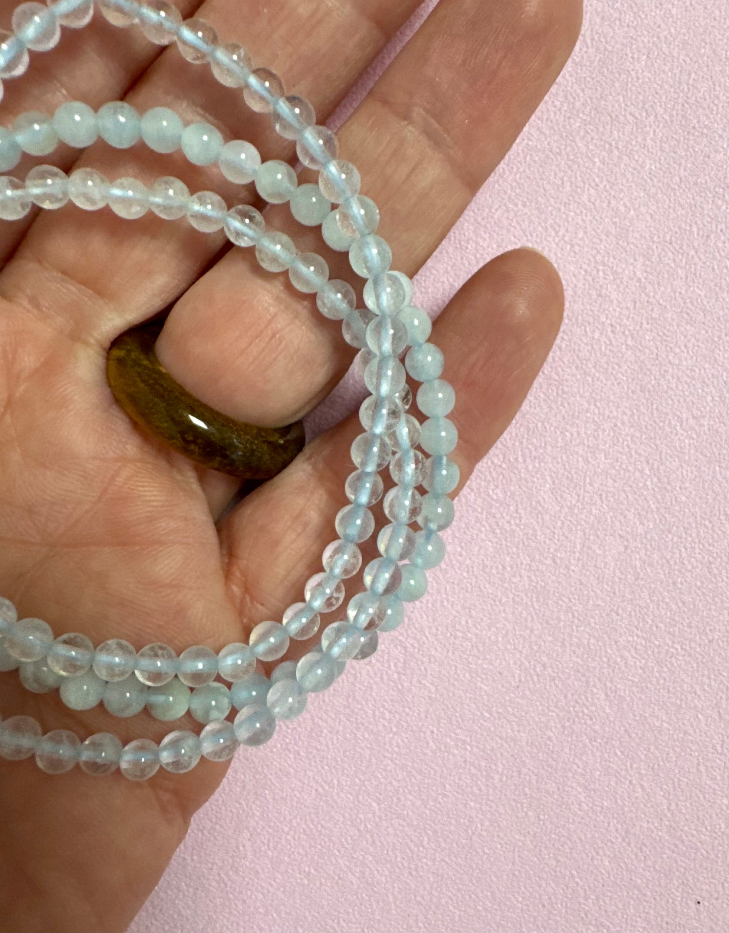 Akvamarin Aa+ armbånd ☾ Vand, Harmoni, Livsmod, Selvtillid, Glæde, Latter, Lindre Stress ☾ 4mm ca 18 cm