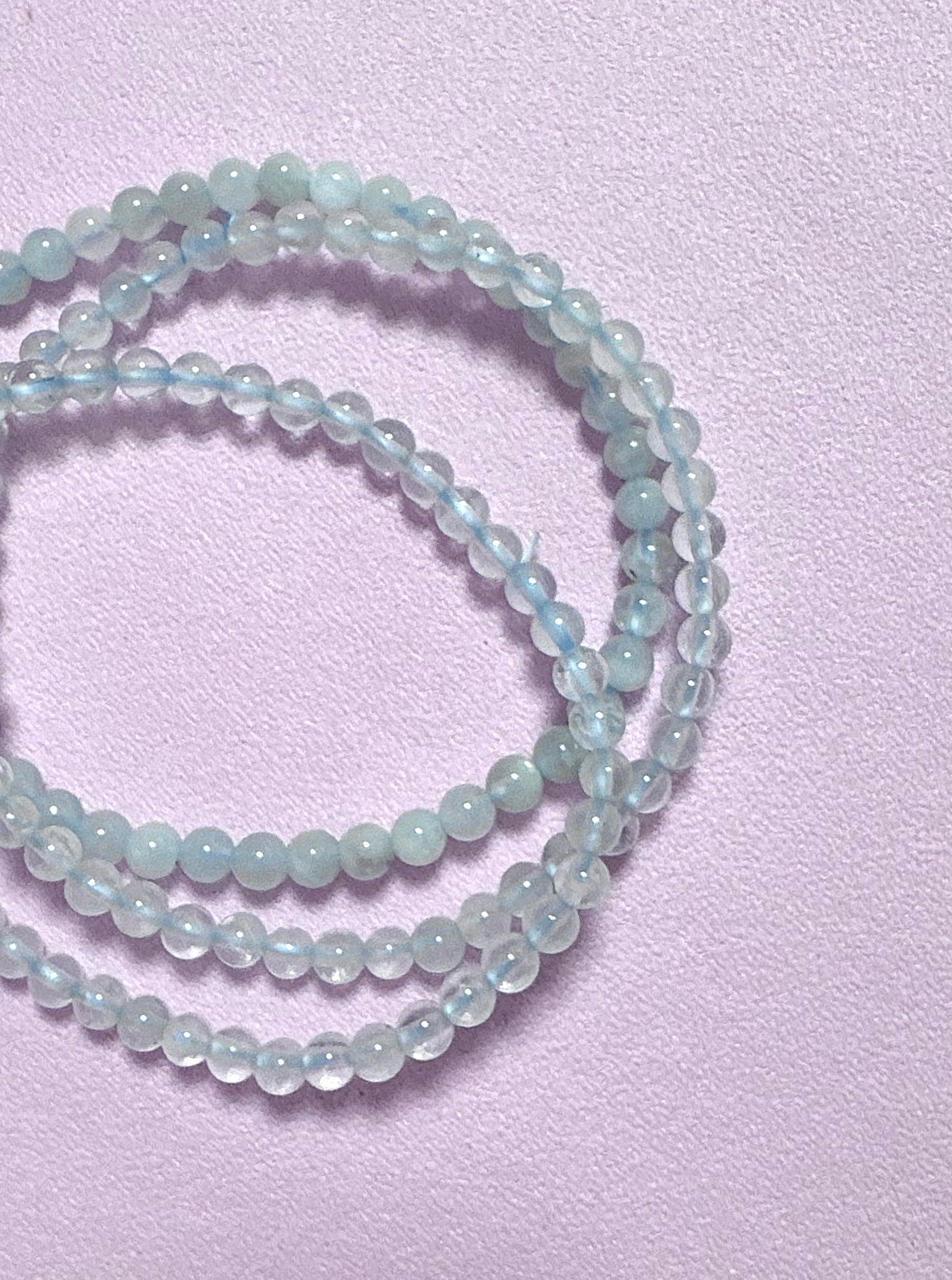 Akvamarin Aa+ armbånd ☾ Vand, Harmoni, Livsmod, Selvtillid, Glæde, Latter, Lindre Stress ☾ 4mm ca 18 cm