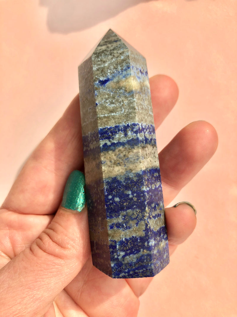 Lapis Lazuli Jaspis Tårn 𓂀 Sandhed, Visdom, Indre Fred og Åndelighed