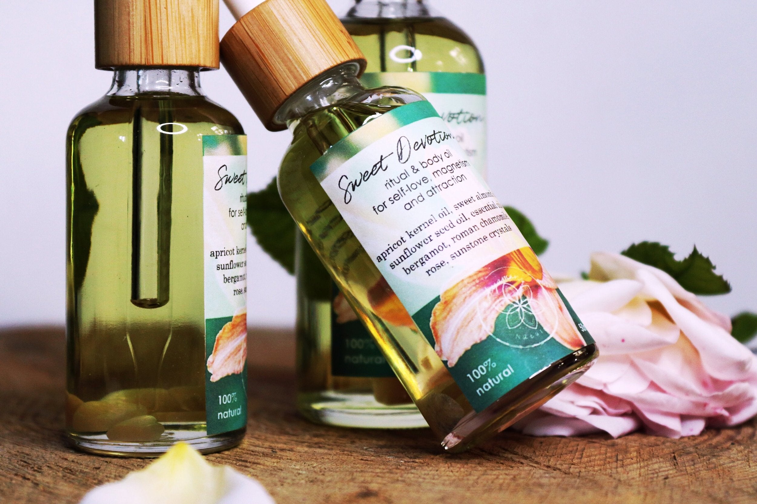 SWEET DEVOTION OIL 100 ml - fra Ayamani - En blød påkaldelse af varme, tillid og hjertecentreret klarhed