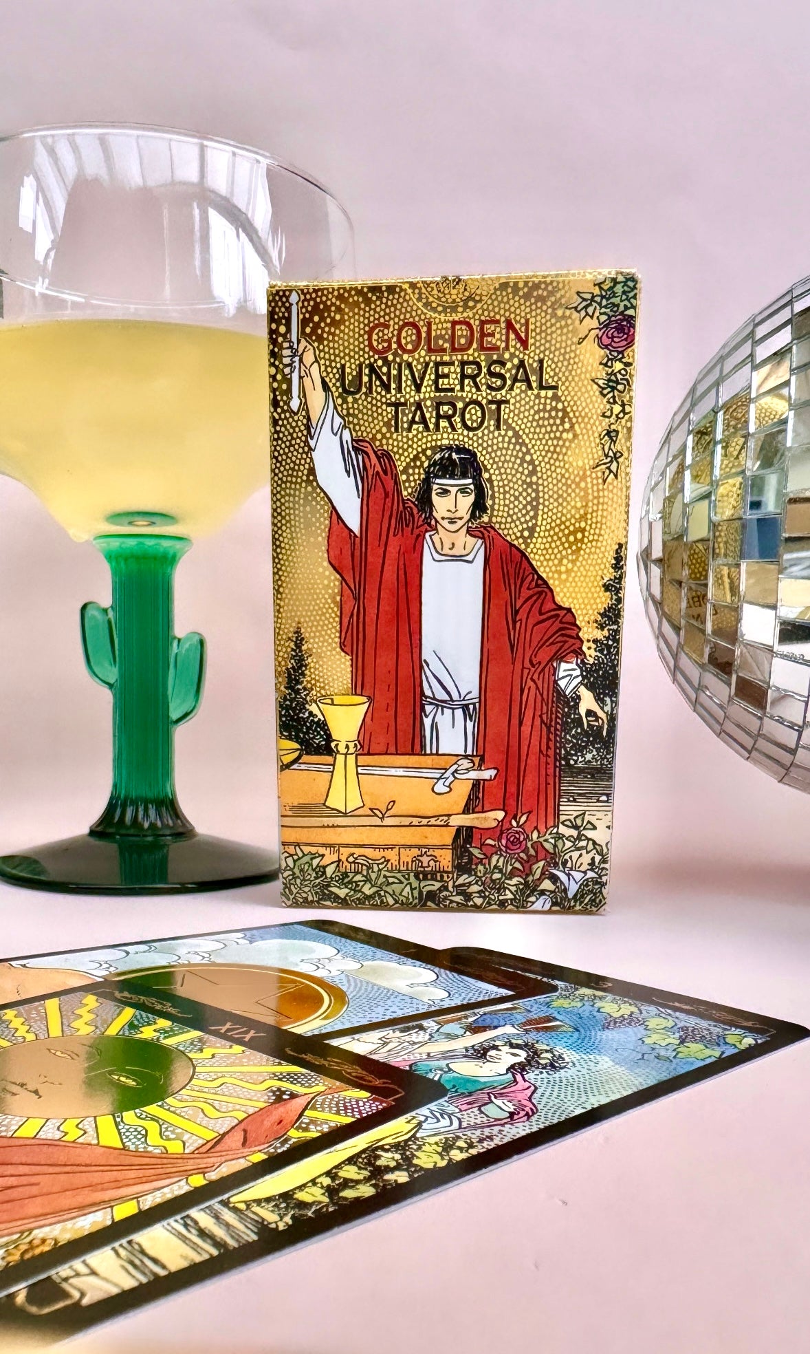 Golden Universal Tarot ✵ Klassiske Tarotkort Med Det Fineste Guldskær