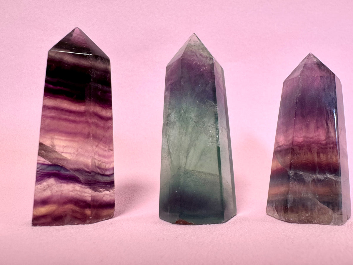 Regnbue Fluorit Tårn ☾ Koncentration, Grounding & Balance ☾