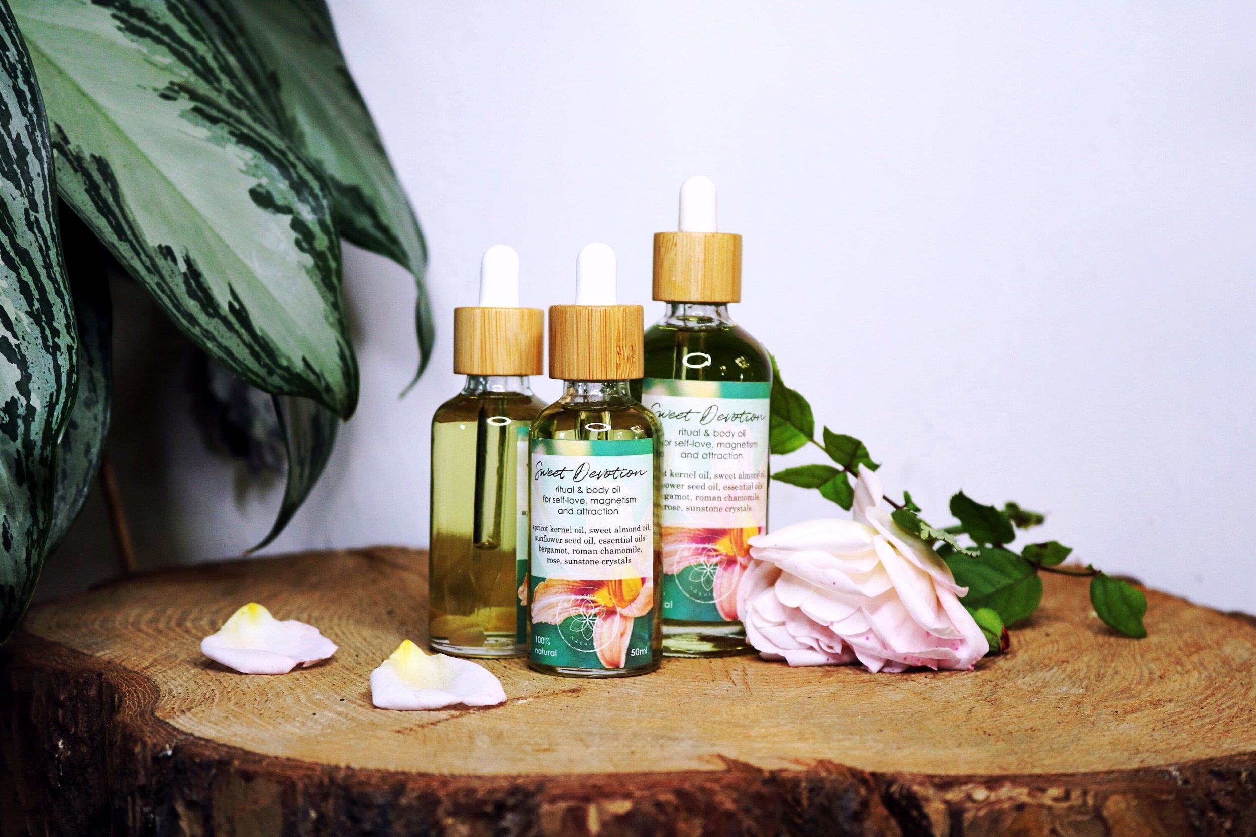SWEET DEVOTION OIL 100 ml - fra Ayamani - En blød påkaldelse af varme, tillid og hjertecentreret klarhed