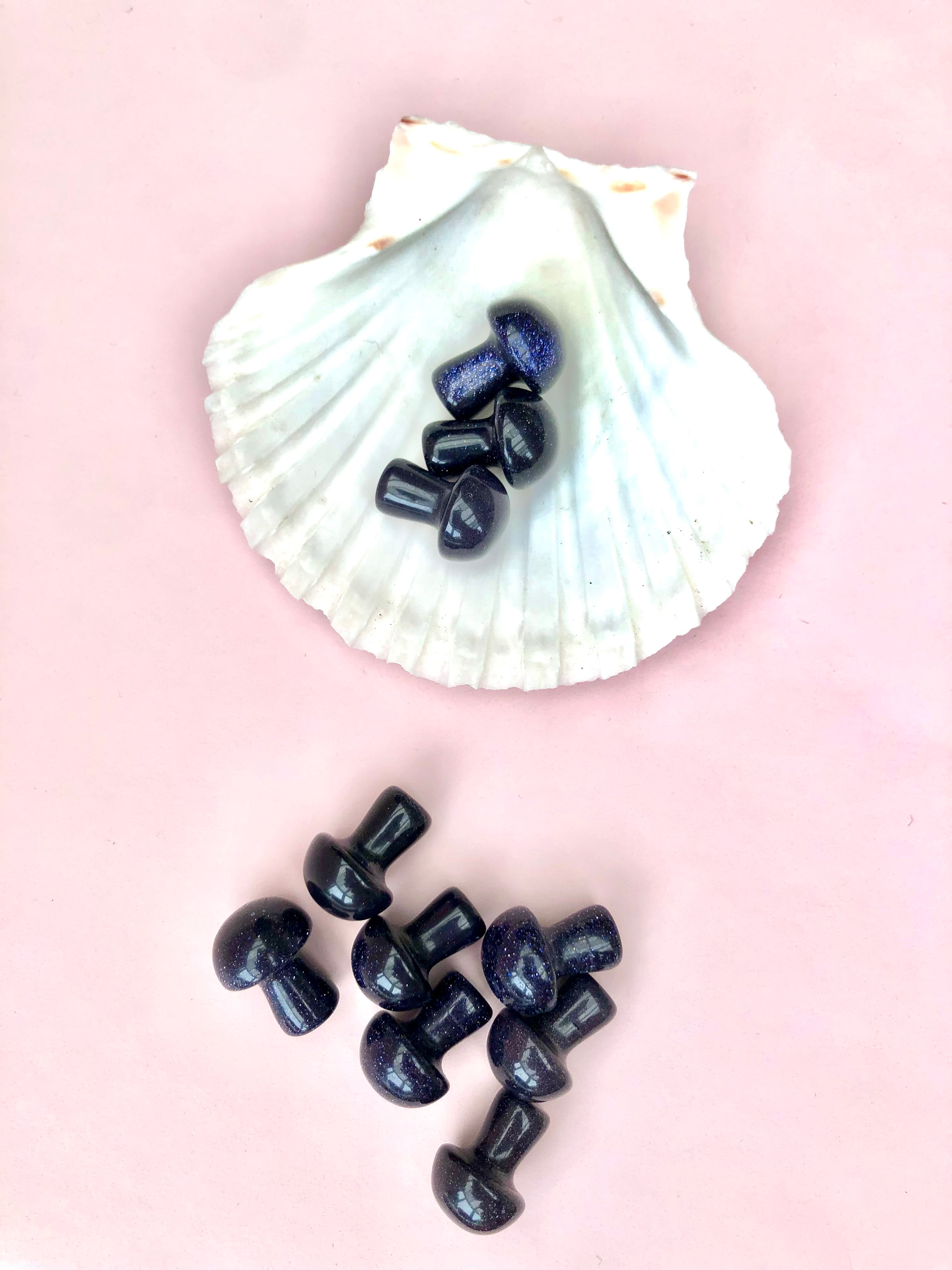 Blå Sandsten / Guldsten ☾ Svamp ☾ 2 cm. / MAANESOESTER.DK / MÅNESØSTER.DK