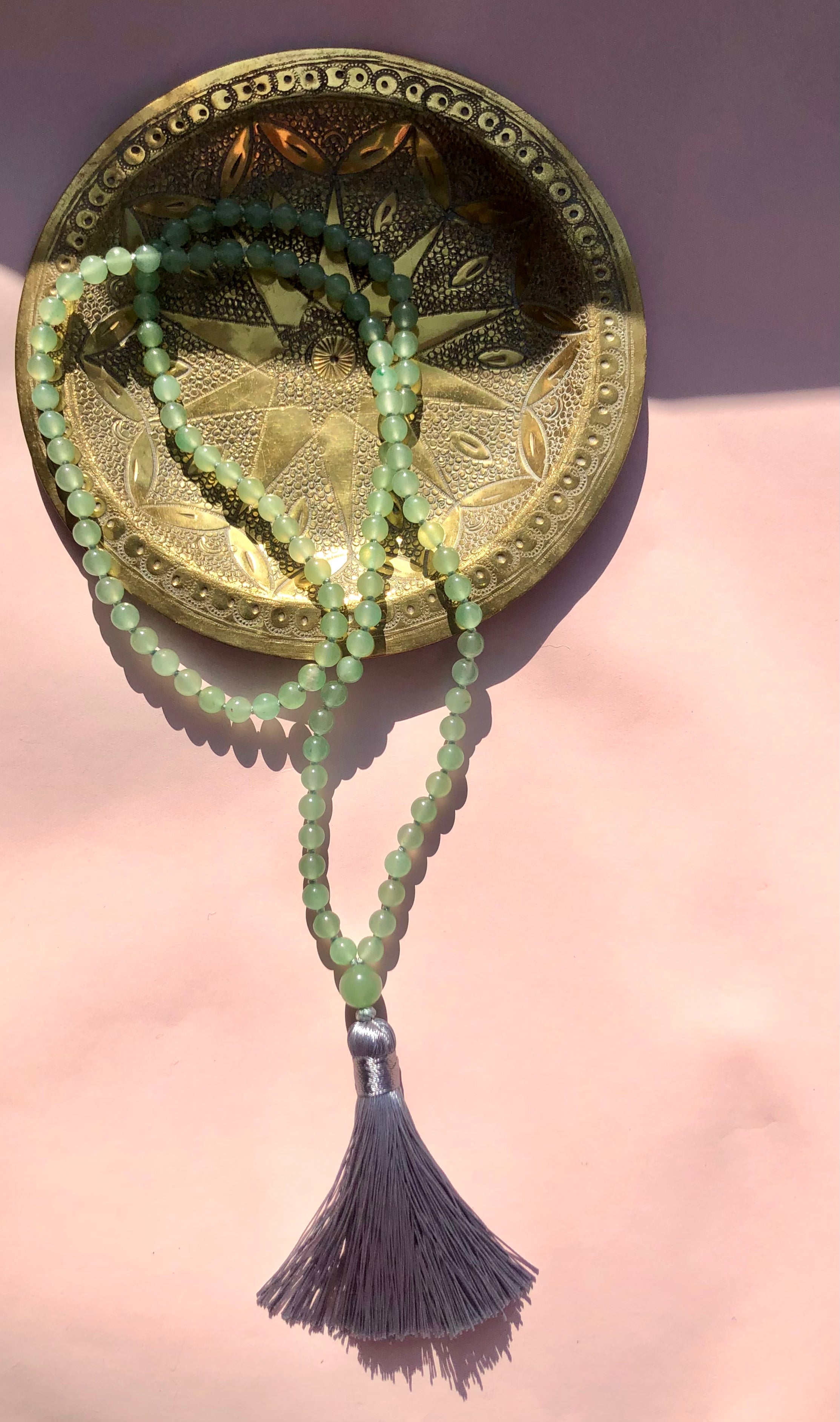 Månesøster Krystaller Mala kæde Grøn Jade Mantra