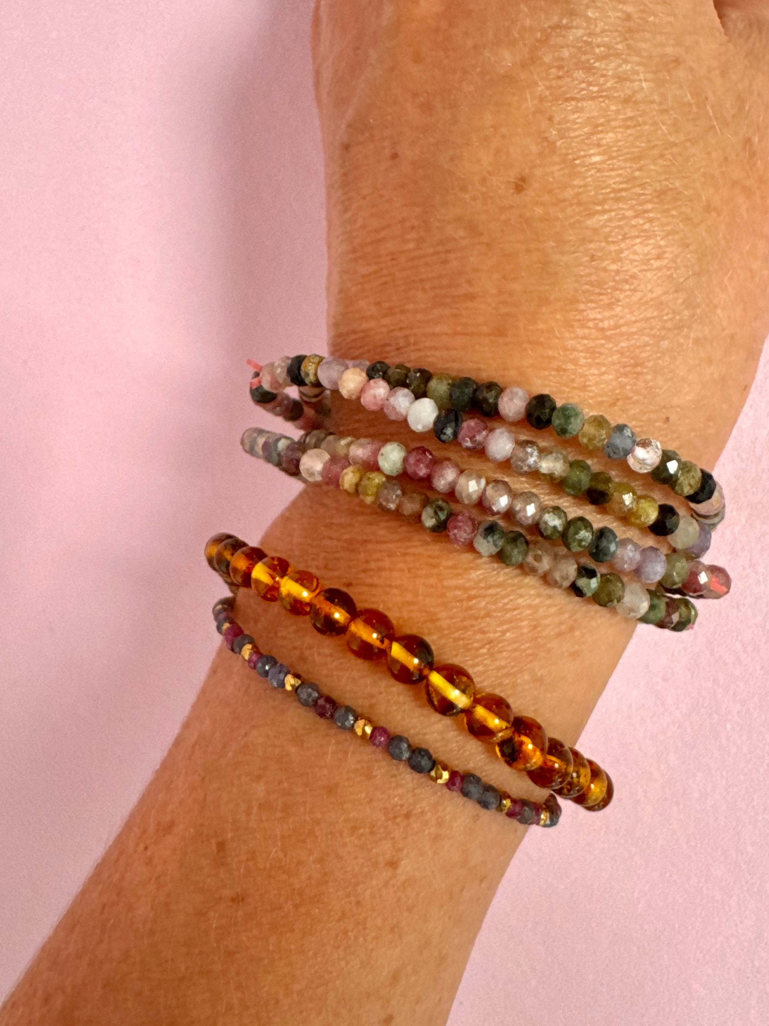 Facetteret Turmalin Armbånd ☾ flerfarvet aa turmalin- Forsoning, empati, velstand & Grounding ☾ (3x4mm)