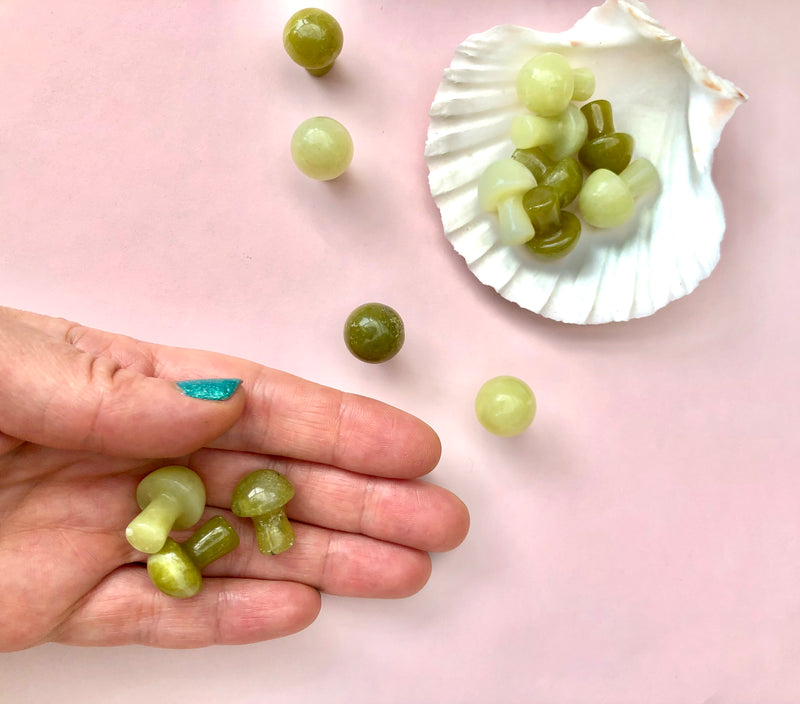 Nefrit Jade svamp ☽ Svamp ☽ 2 cm