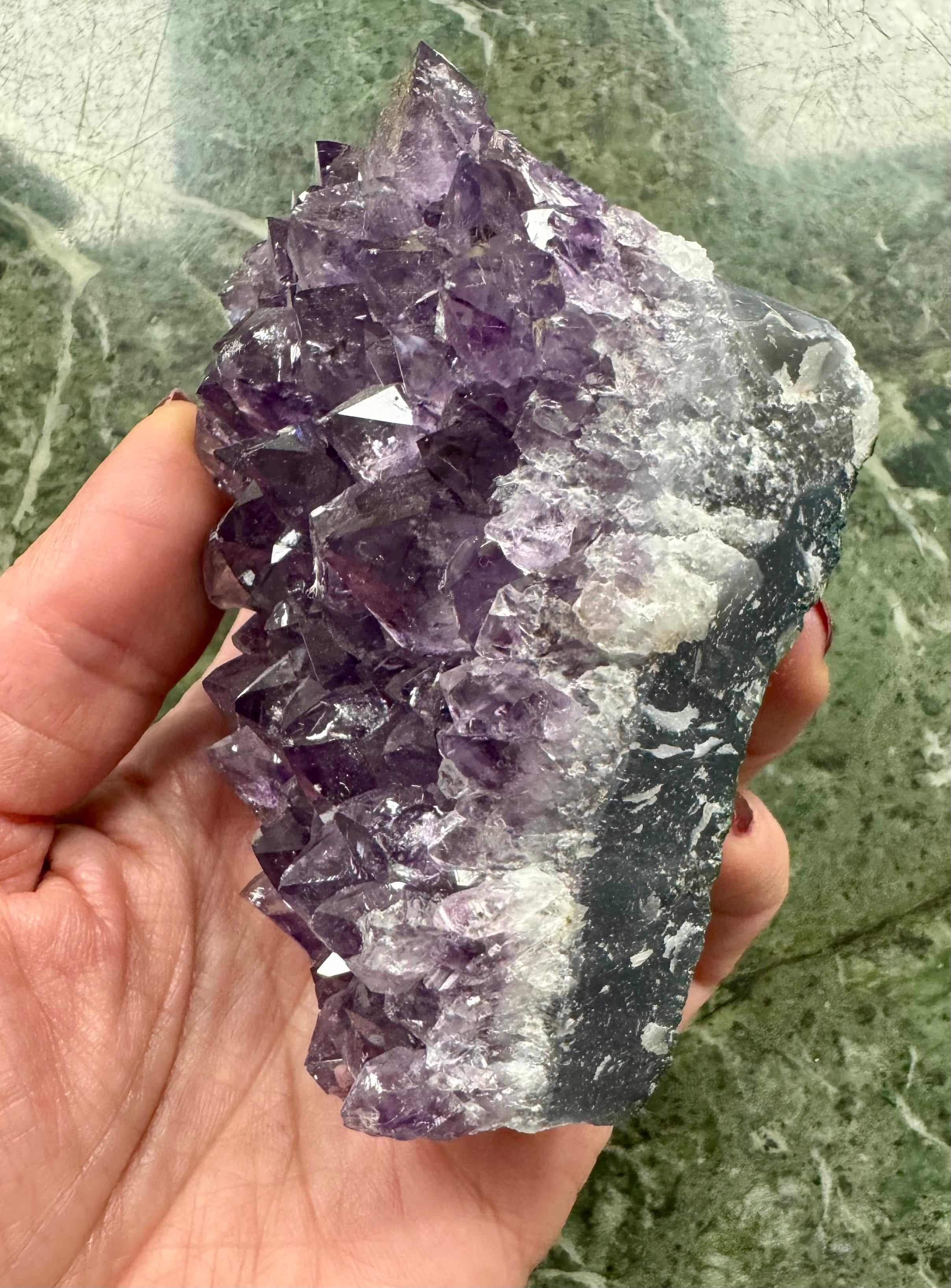 Ametyst rå klynge - RO, HEALING & SELVKÆRLIGHED 362 gram