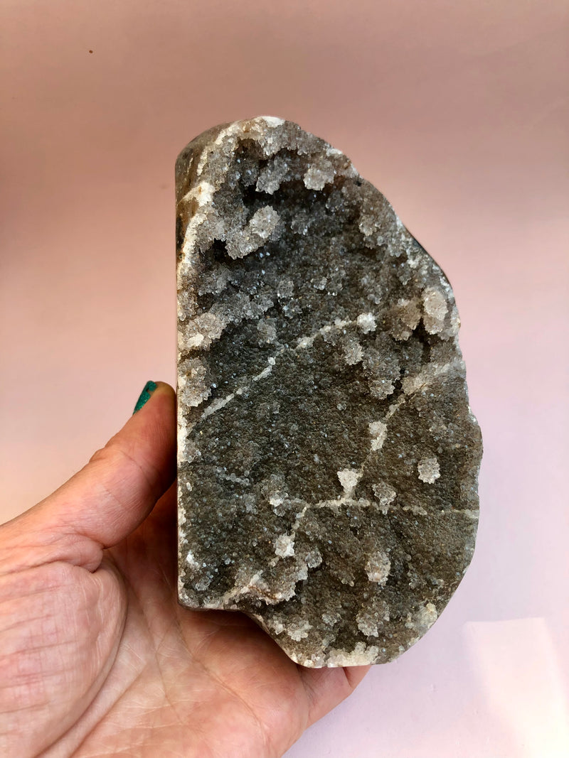 Ametyst Druzy skulptur Klynge ☾ RO, HEALING & SELVKÆRLIGHED ☾