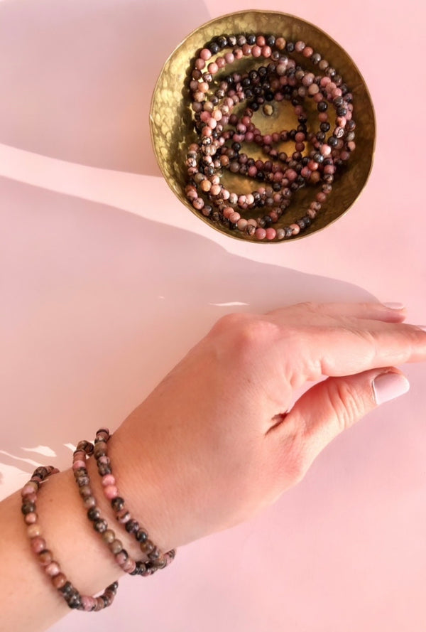 Rhodonit Armbånd ☾ Ro, Selvtillid, Empati, Taknemmelighed, Sirlighed, Elegance, positiv Ydmyghed, Alternativer, Indre vej ☾ 4mm