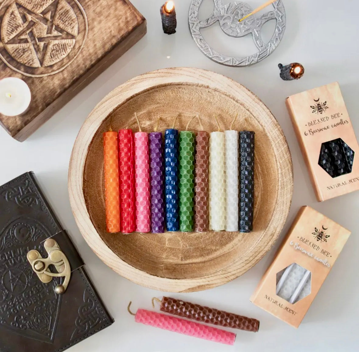 Månesøster Krystaller - Sæt med 6 LILLA ☾ Bivoks magic SPELL CANDLES ☾ MÅNESØSTER.DK / MAANESOESTER.DK