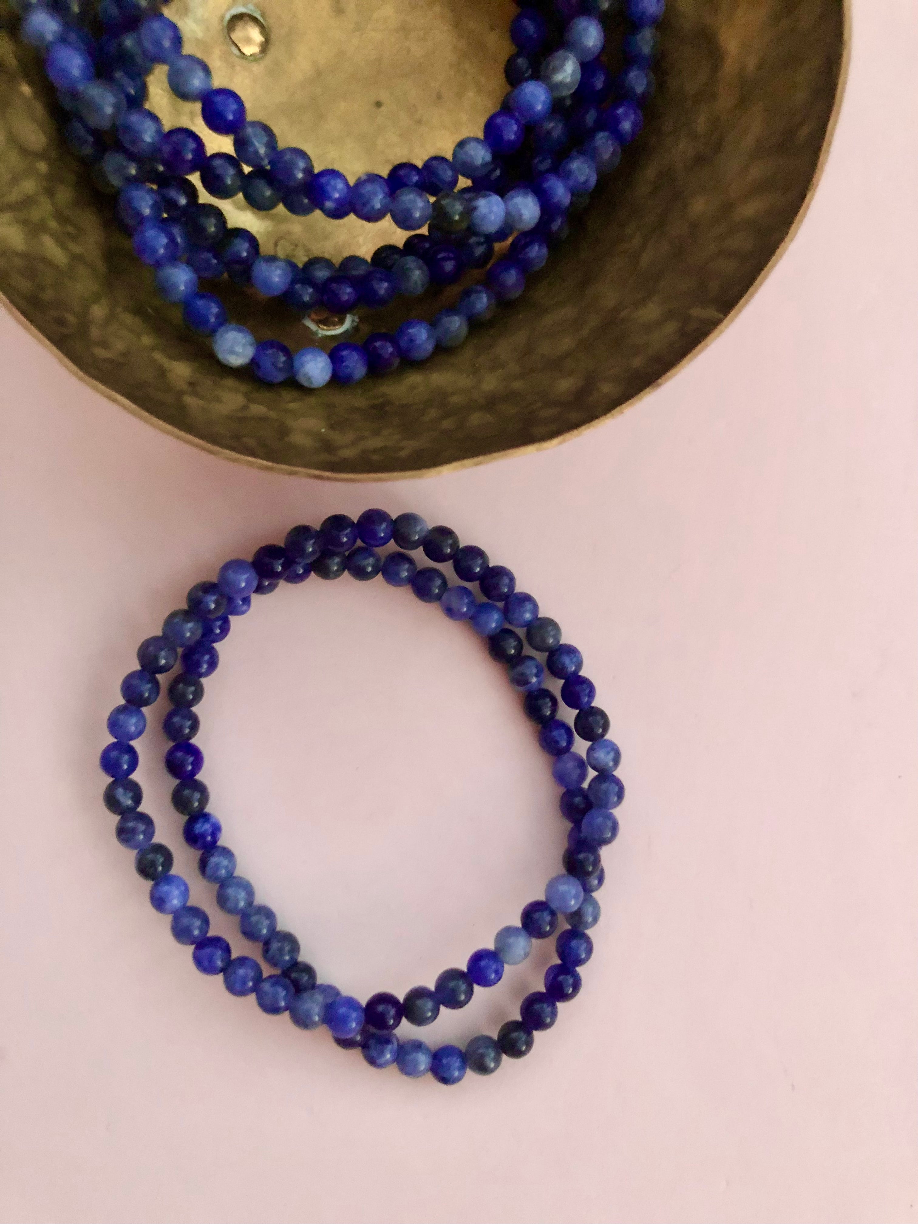 Månesøster Krystaller - Sodalit Armbånd / MÅNESØSTER.DK / MAANESOESTER.DK