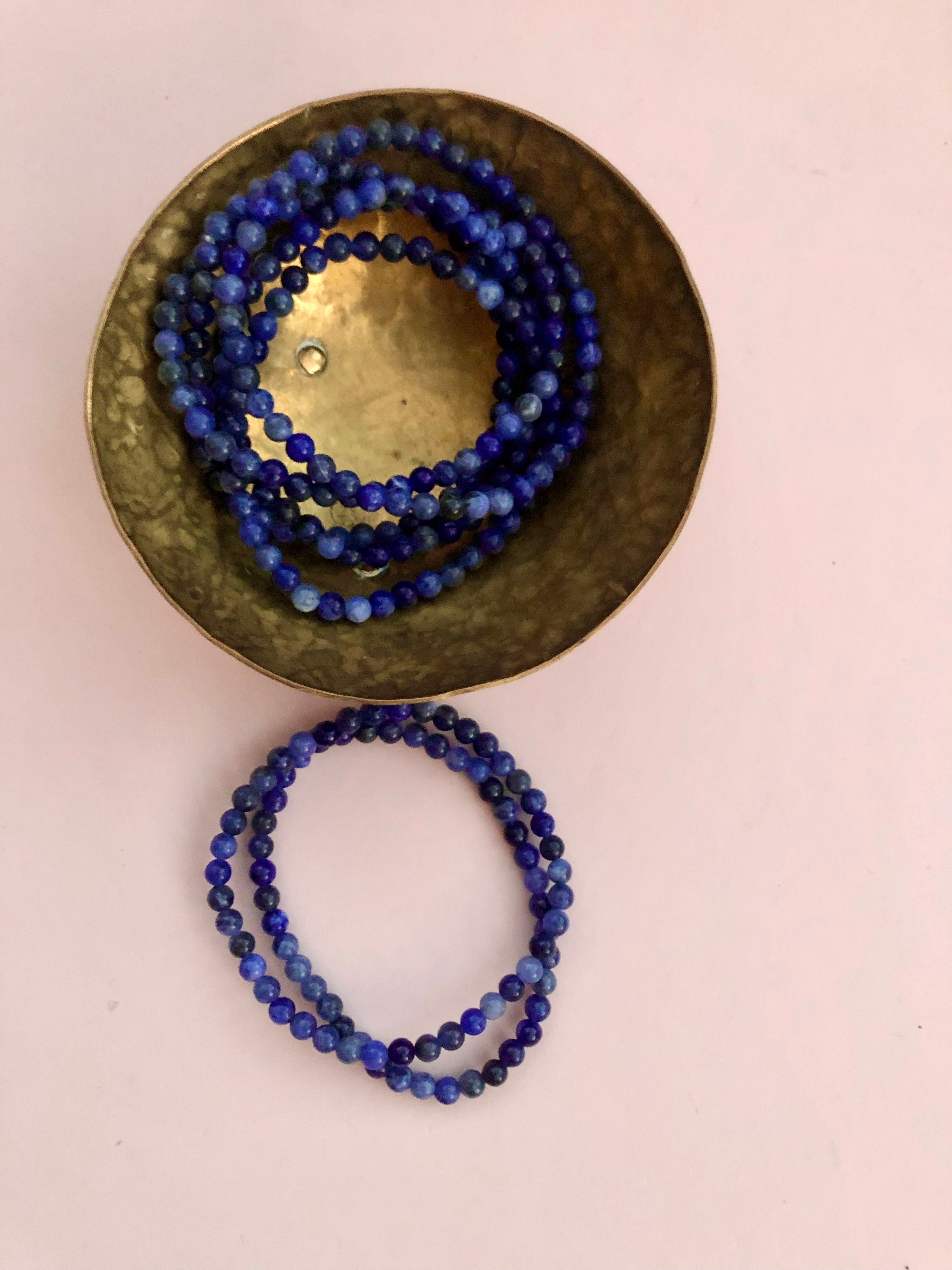 Månesøster Krystaller - Sodalit Armbånd / MÅNESØSTER.DK / MAANESOESTER.DK
