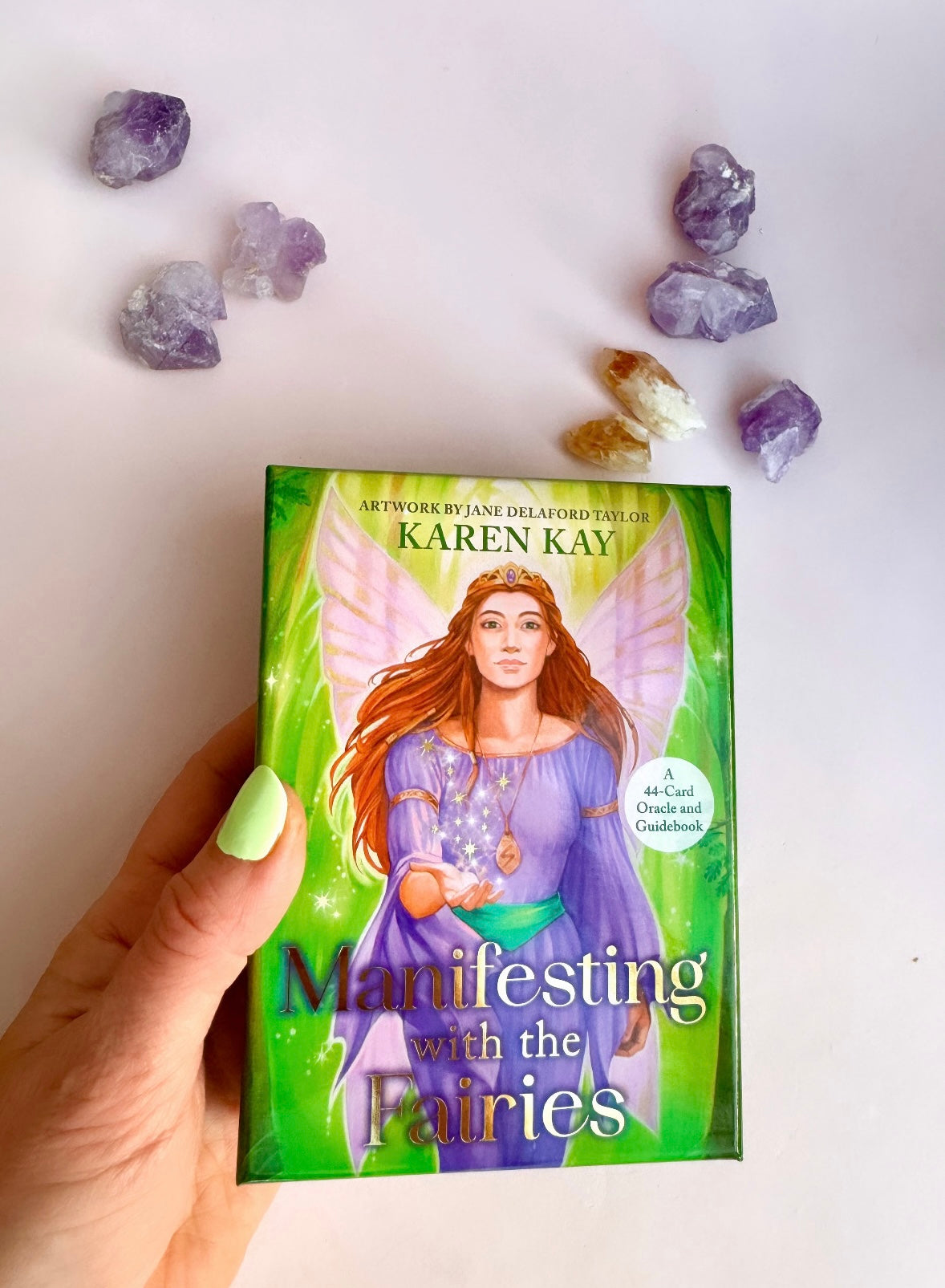 Månesøster Krystaller - Tarot Tarotkort - Manifesting with the Fairies - Et 44-korts orakelsæt & guidebog maanesoester.dk