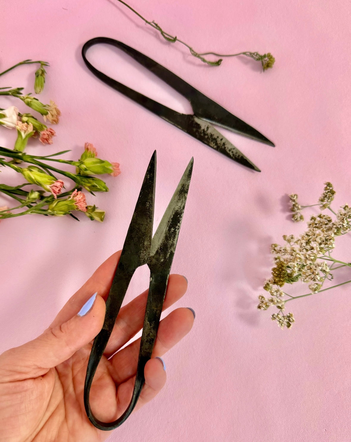 Månesøster Krystaller Horsens - Håndsmedet Urtesaks fra Authentic Blades - (8 cm. lang) / MAANESOESTER.DK / MÅNESØSTER.DK