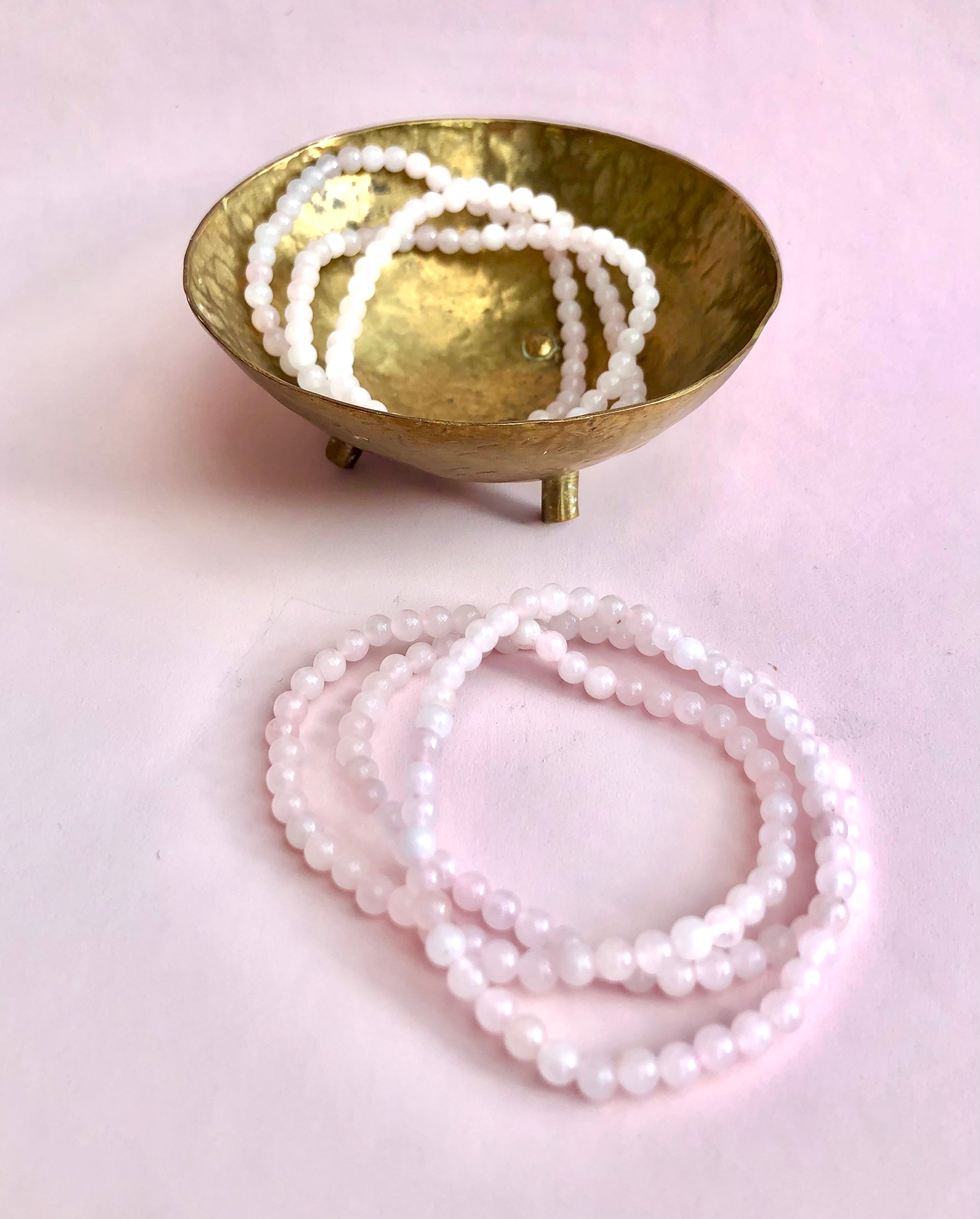 Månesøster Krystaller Rosenkvarts Armbånd Ubetinget Kærlighed & Balance mellem yin & Yang (4mm)