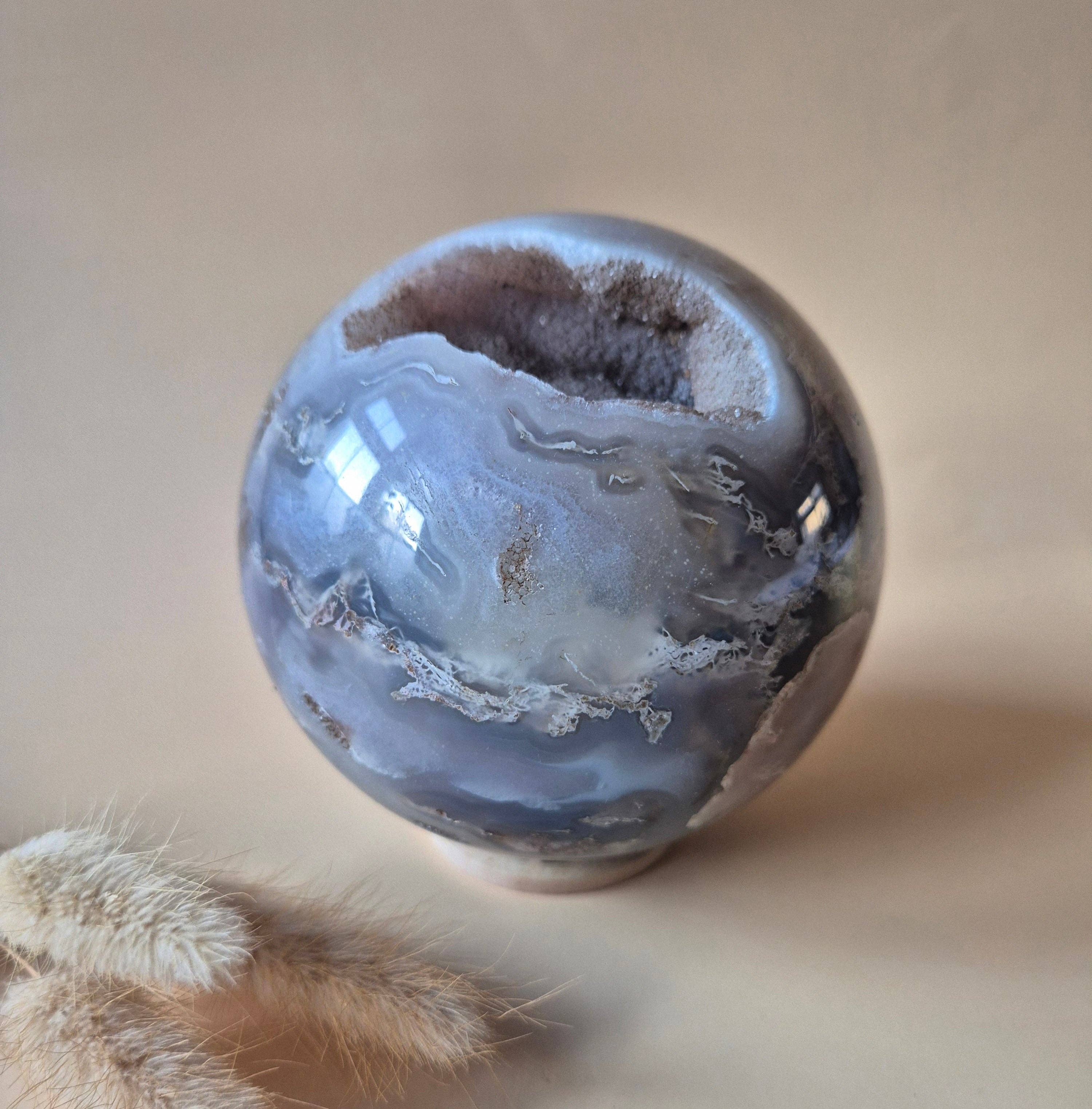 Mosagat Druzy Geode Kugle – 1500 g. / 11 cm.