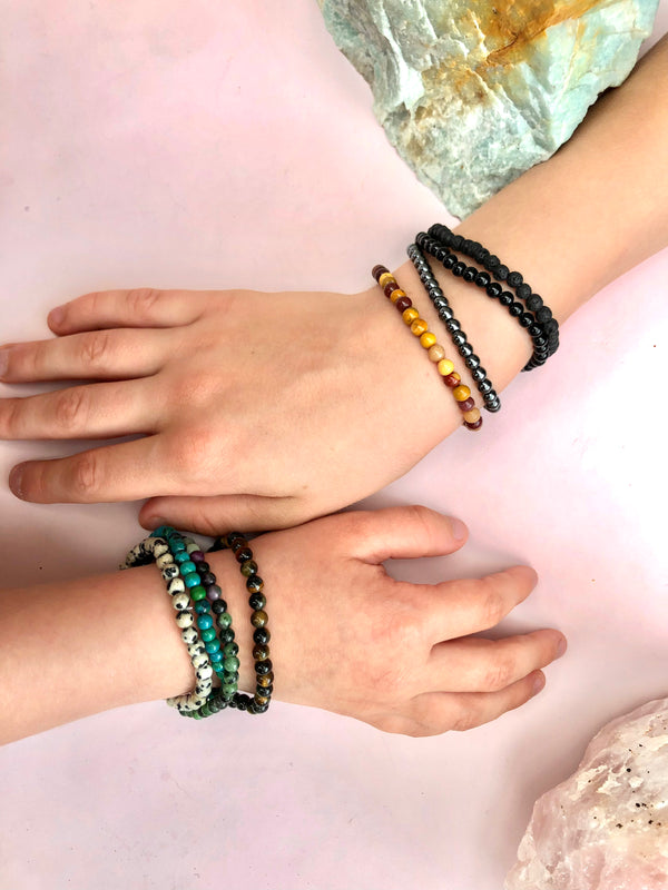 Månesøster Krystaller Rubin i Kyanit / Zoisit Med Rubin Armbånd til børn Samhørighed, Transformation & Indre livsglæde