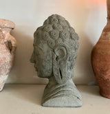 Månesøster Krystaller Buddha Hoved i Vulkansk Aske Buddha The Awakened 20,5 cm Høj