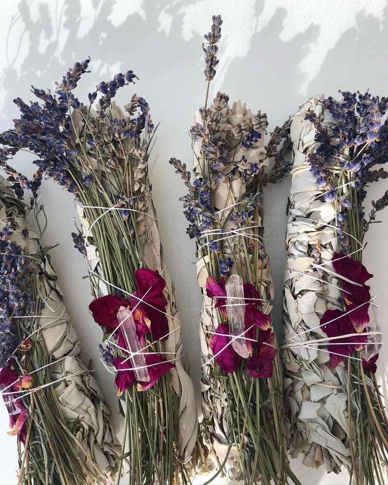 Pure Love Ceremony - Smudge Sticks Salvie Sage Smudge Stick Røgelse Månesøster Krystaller Maanesoester.dk