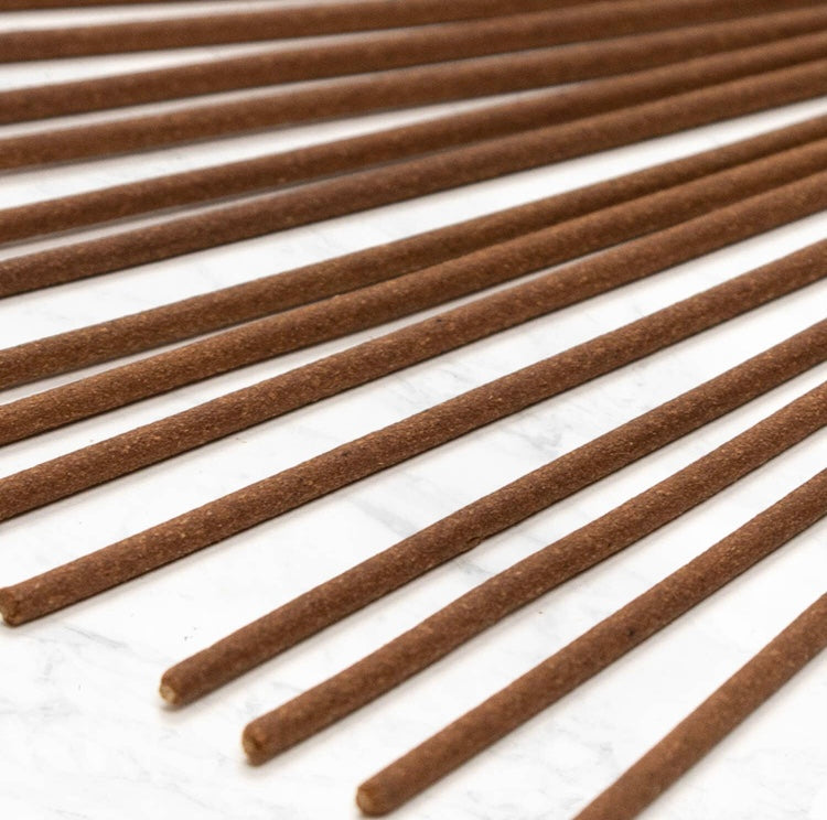 NAG CHAMPA - Meditation Røgelsespinde Røgelse Palo Santo Månesøster Krystaller 