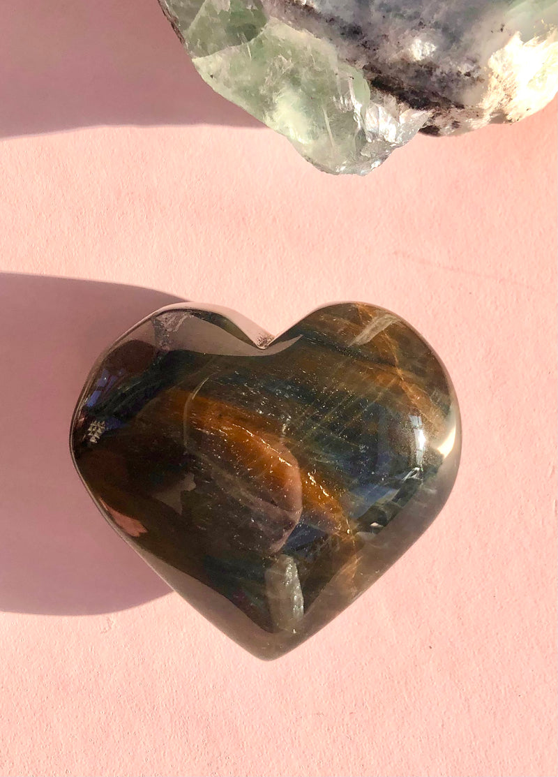 Tigerøje Hjerte ☾ 𓂀 Kommunikation, Power & Energi 𓂀 Nr.1 ☾ 101 gram ☾ 5,5 x 5 cm