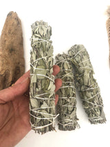 Blå Salvie Smudge Stick Månesøster Krystaller