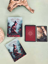 Månesøster Krystaller The Lantern Oracle Tarot Tarotkort orakel Kortsæt orakelkort Guidebog