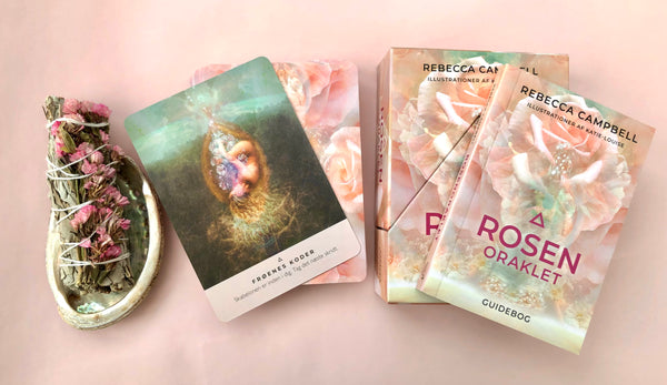 Månesøster Krystaller Rosen Oraklet Dansk Kortsæt + Guidebog Tarot Tarotkort Rabecca Campbell Rose Oracle